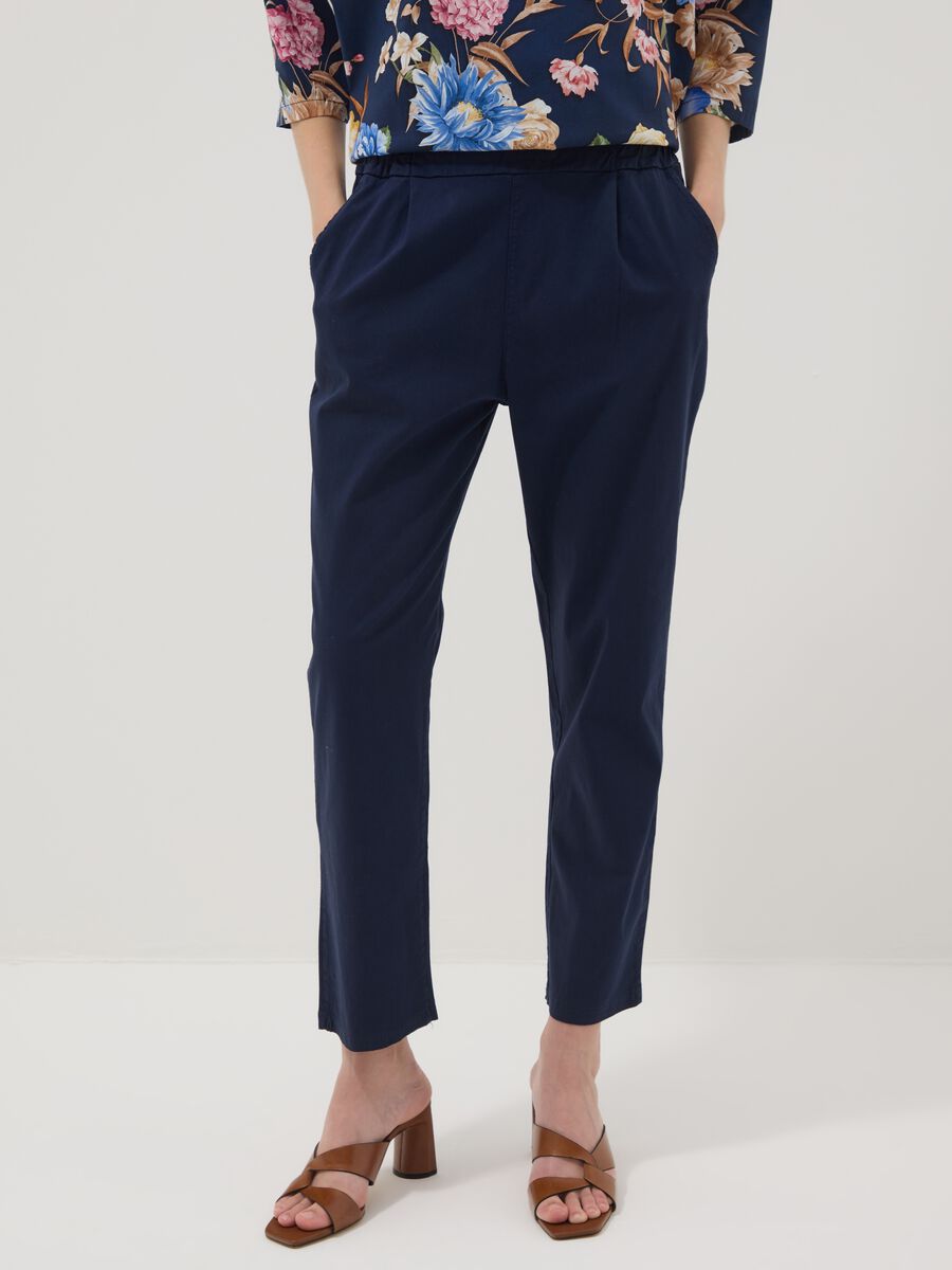 Pantaloni blu in cotone elasticizzato_1