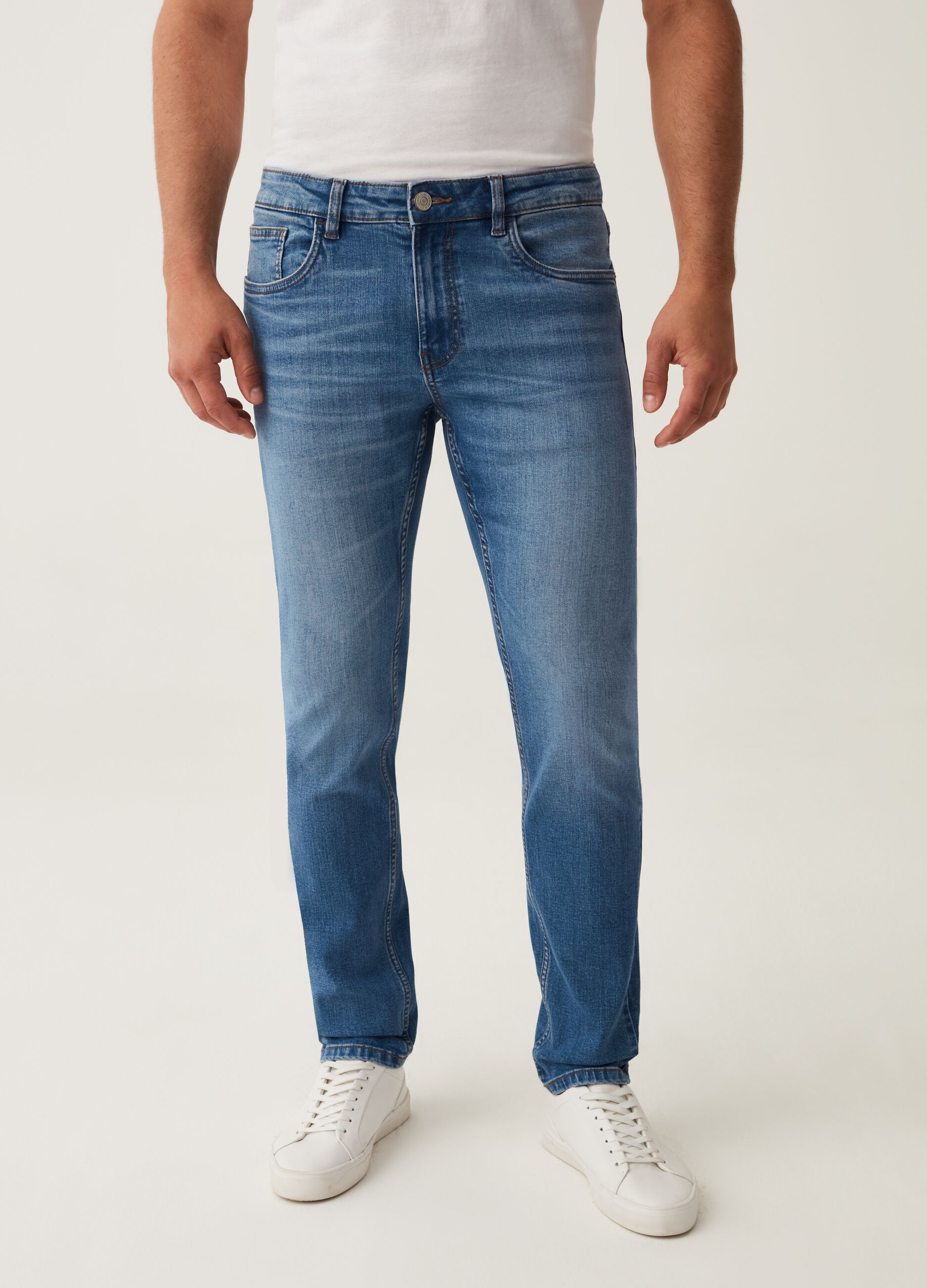 Jeans skinny fit stretch con scoloriture_1