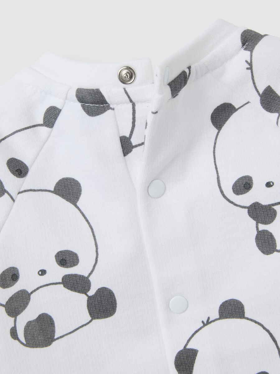 White pure cotton baby sleepsuit with print_3