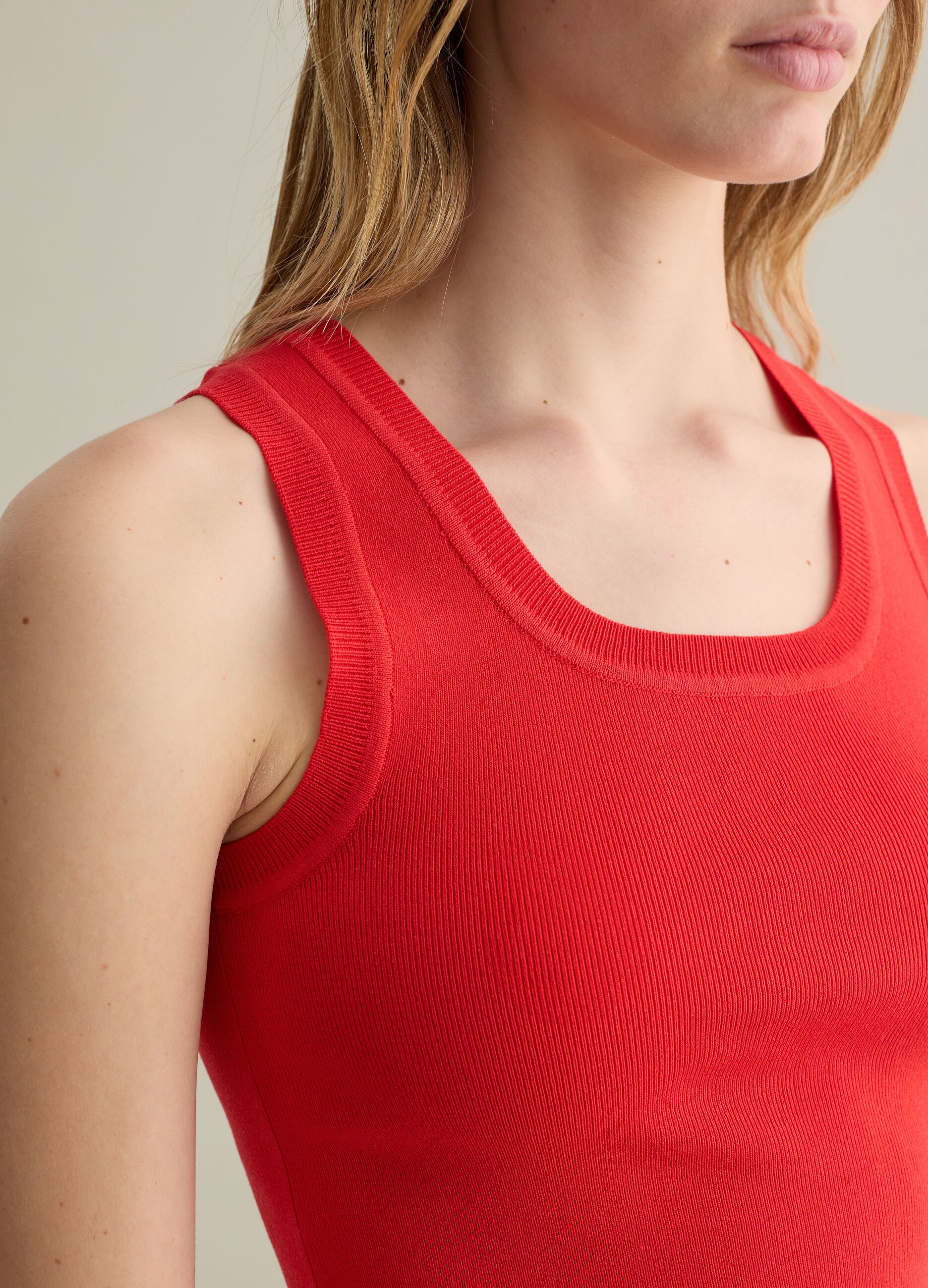 Solid colour tank top