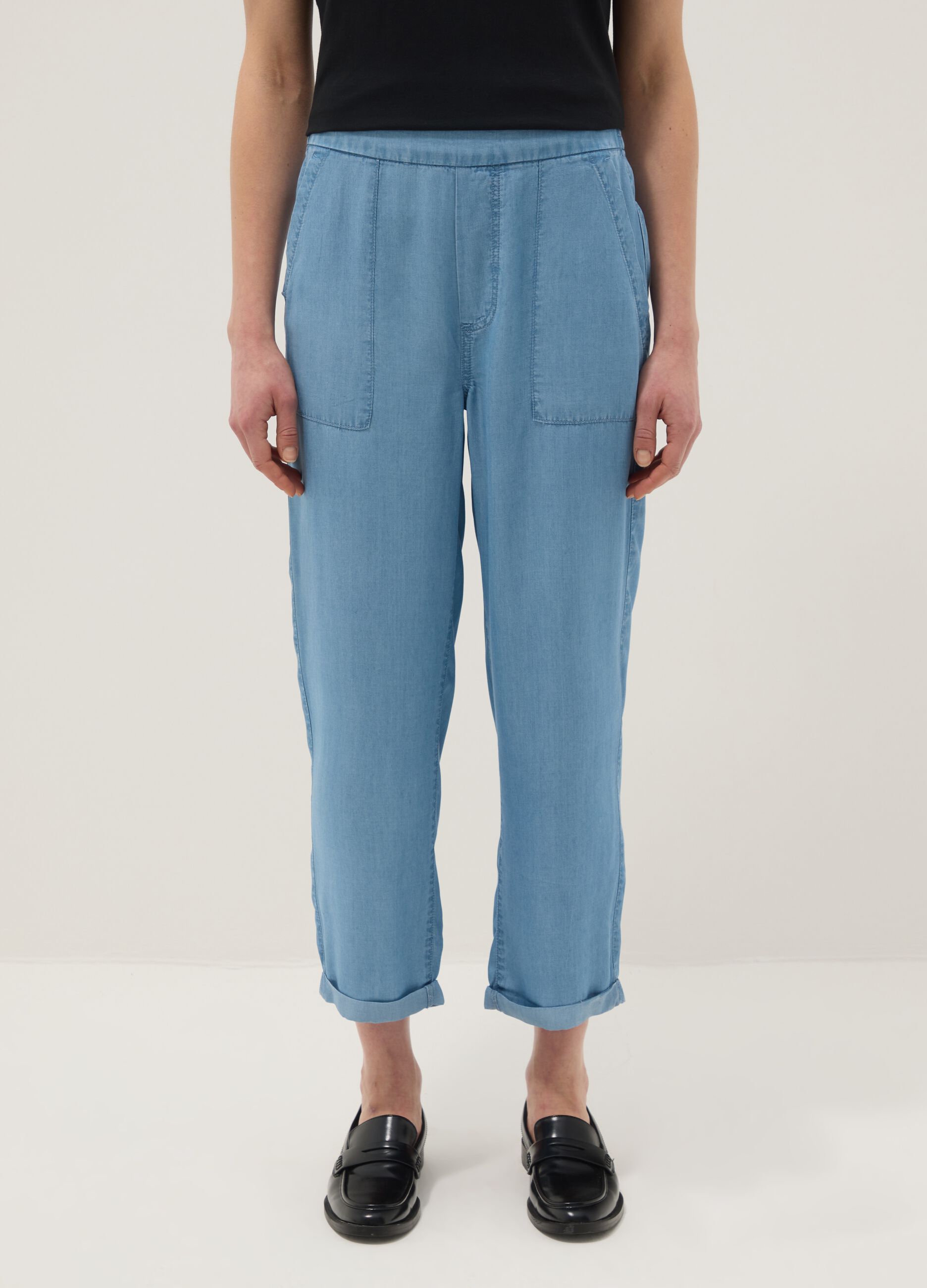Light blue denim jeans in pure lyocell with elasticated waist, relaxed fit