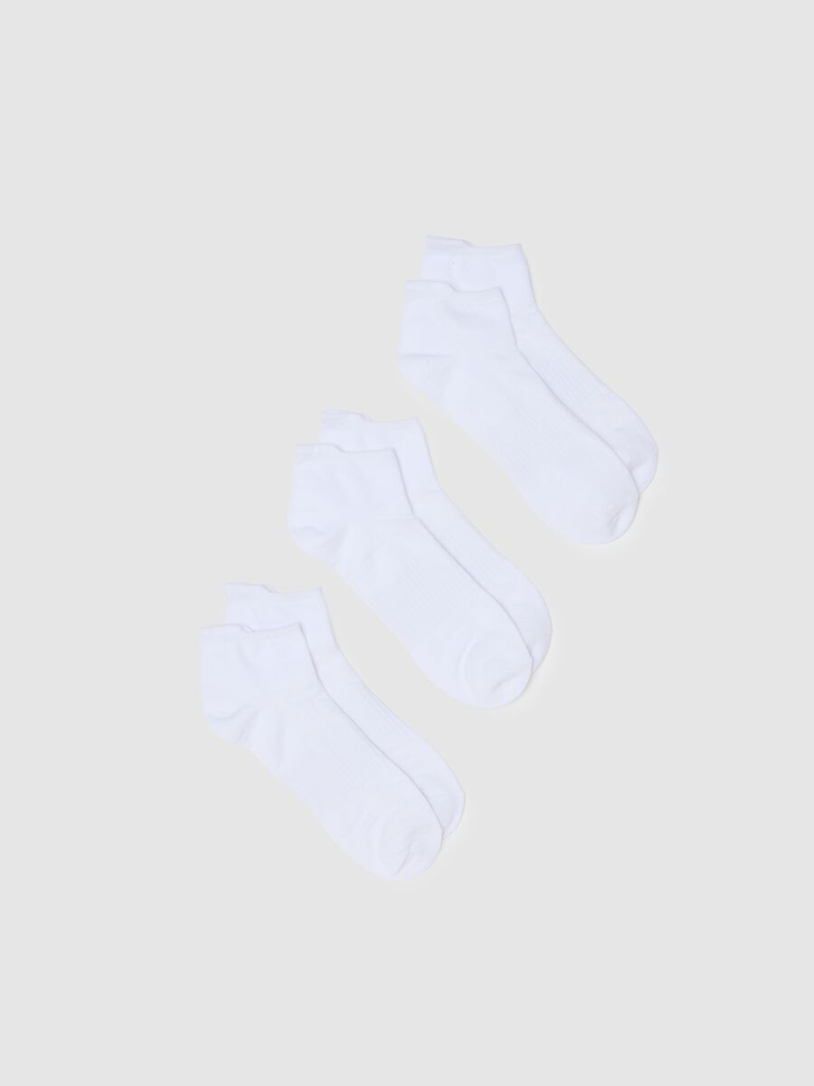 Tripack ankle sports socks in white cotton blend regular fit_0