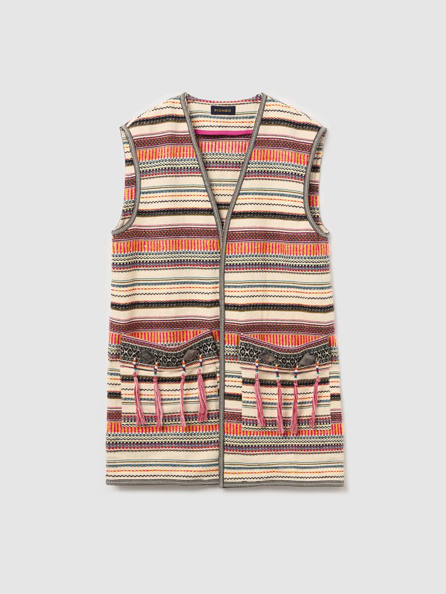 Long open gilet with ethnic pattern_4