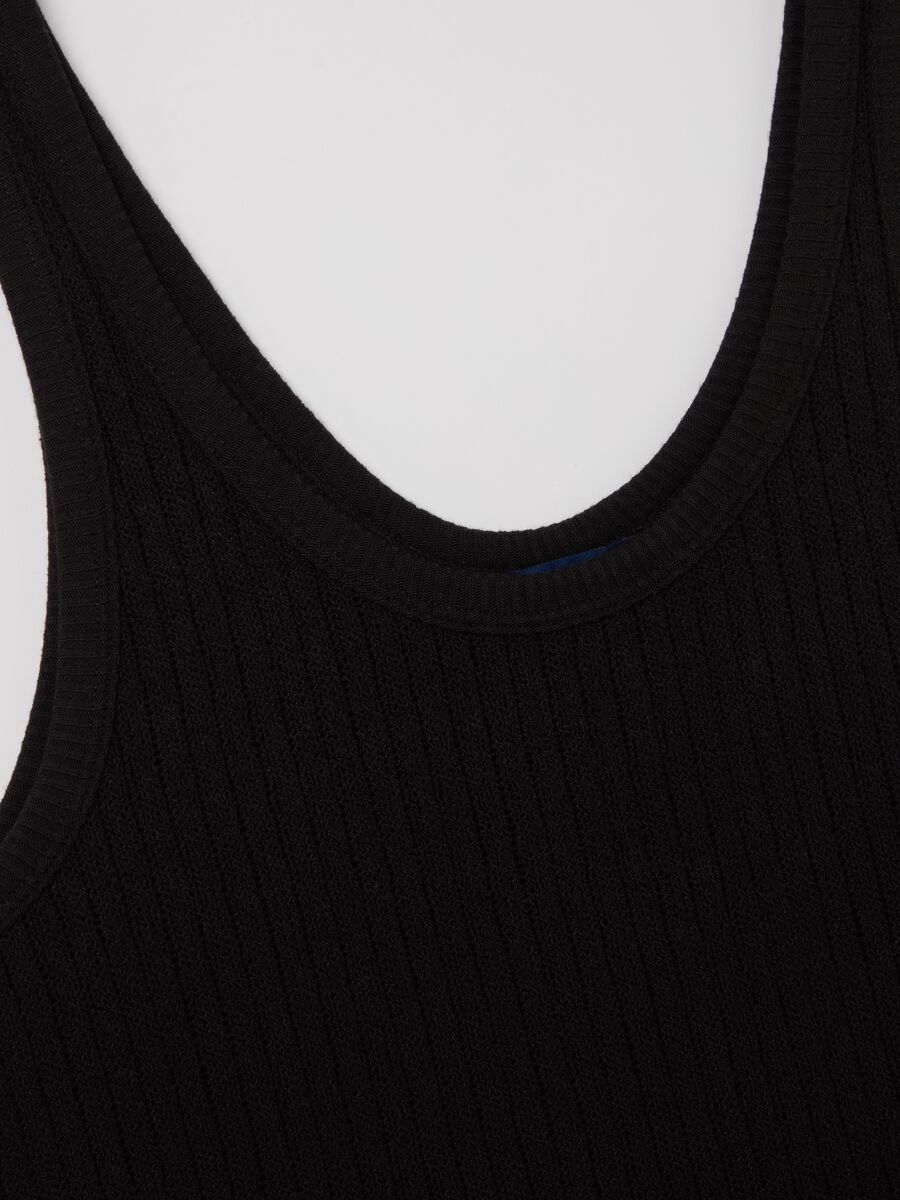 Tank top with striped motif_5