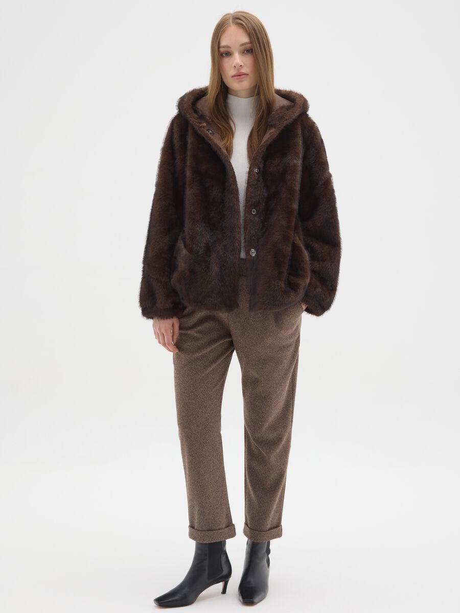 Cappotto morbido marrone con cappuccio regular fit_1