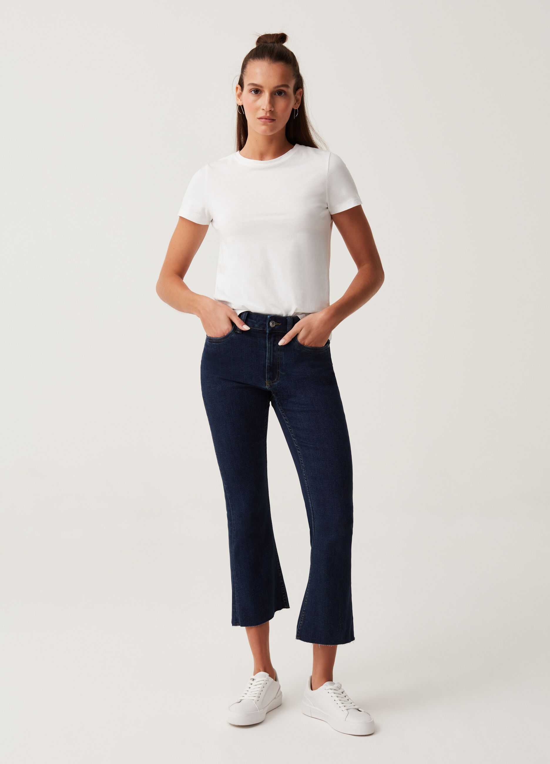 Flare-fit crop jeans