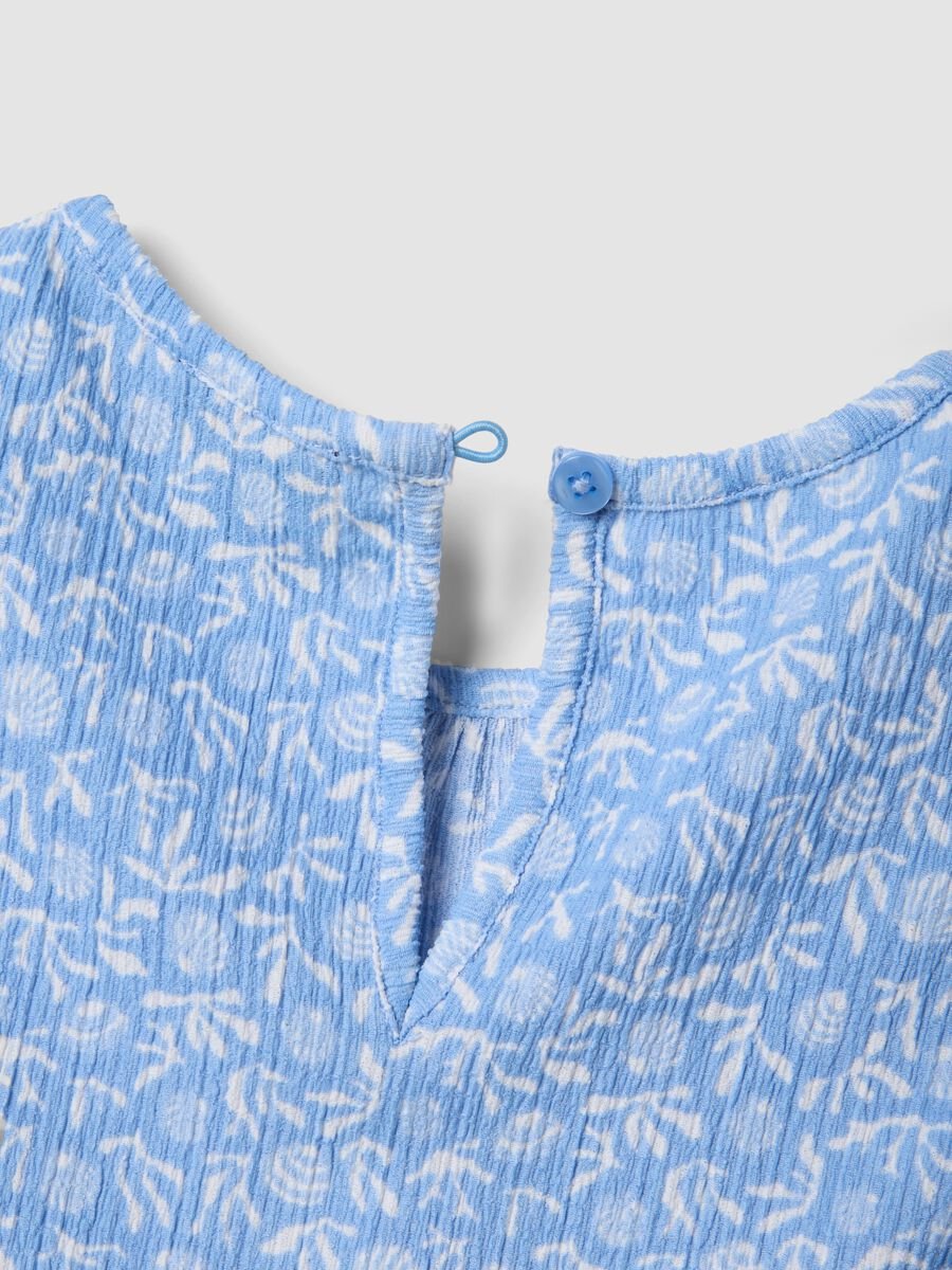 Blue stretch fabric set with sleeveless top and shorts_3