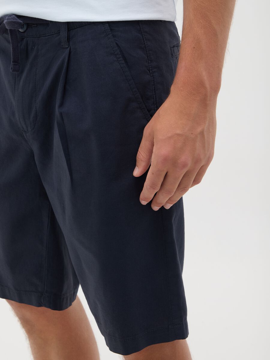 Men's blue linen blend shorts regular fit_2