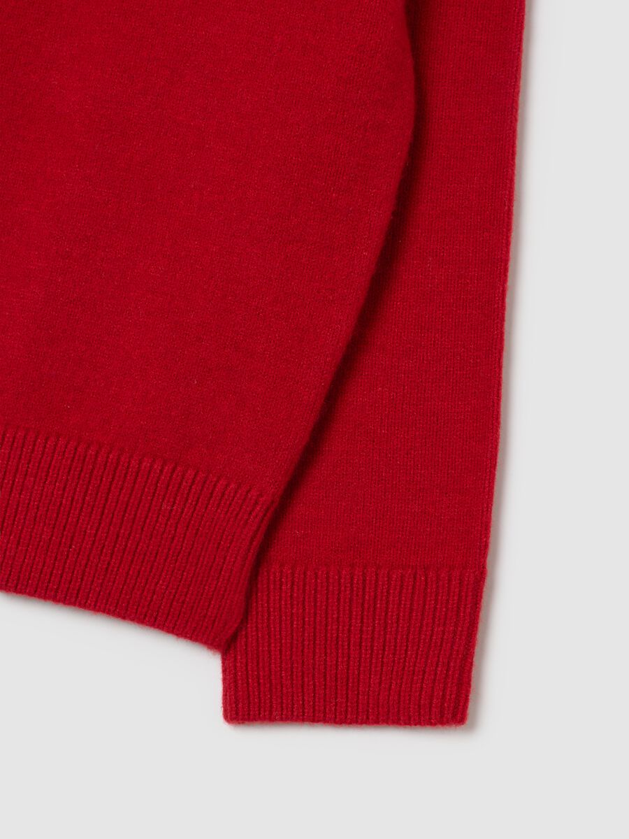 Maglione rosso a collo alto da bambino regular fit_3
