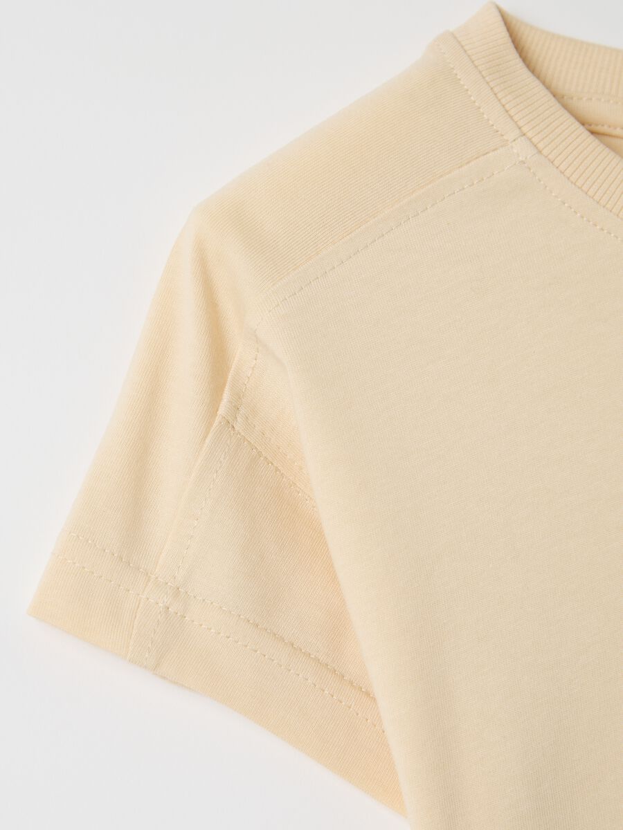 Essential white boxy-fit T-shirt in organic cotton_3