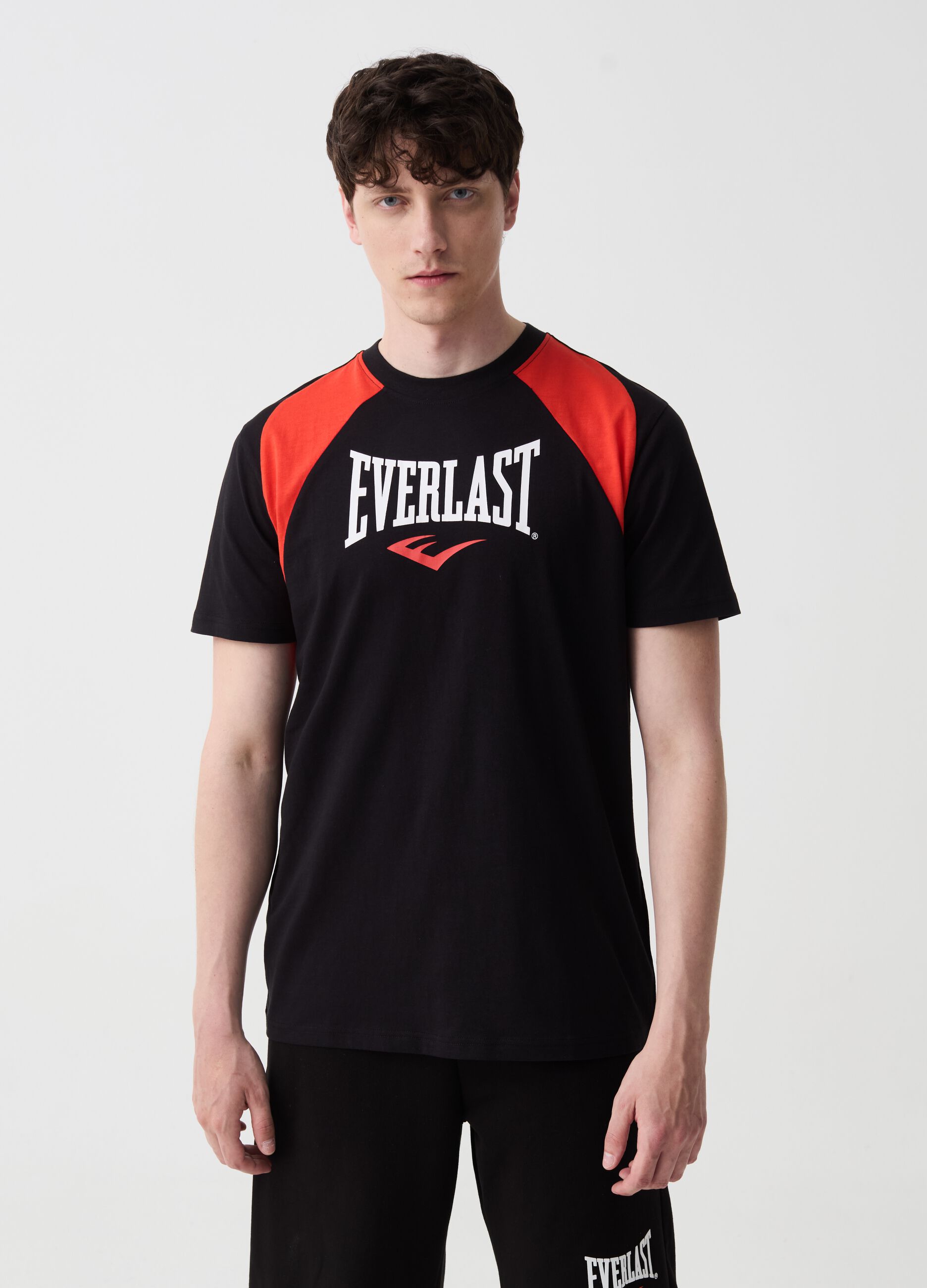 T-shirt with contrasting bands and logo print