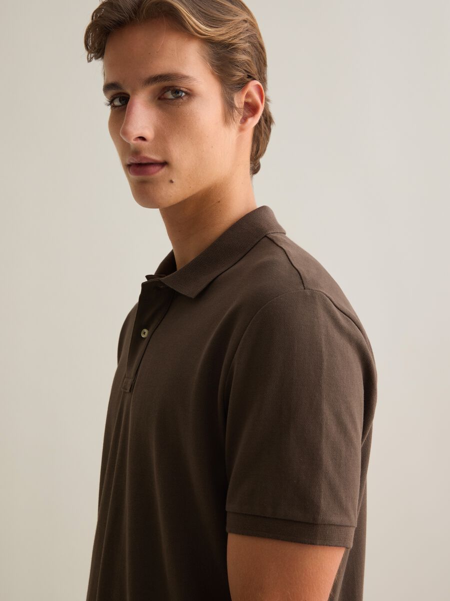 Brown Short-Sleeve Cotton Polo_3