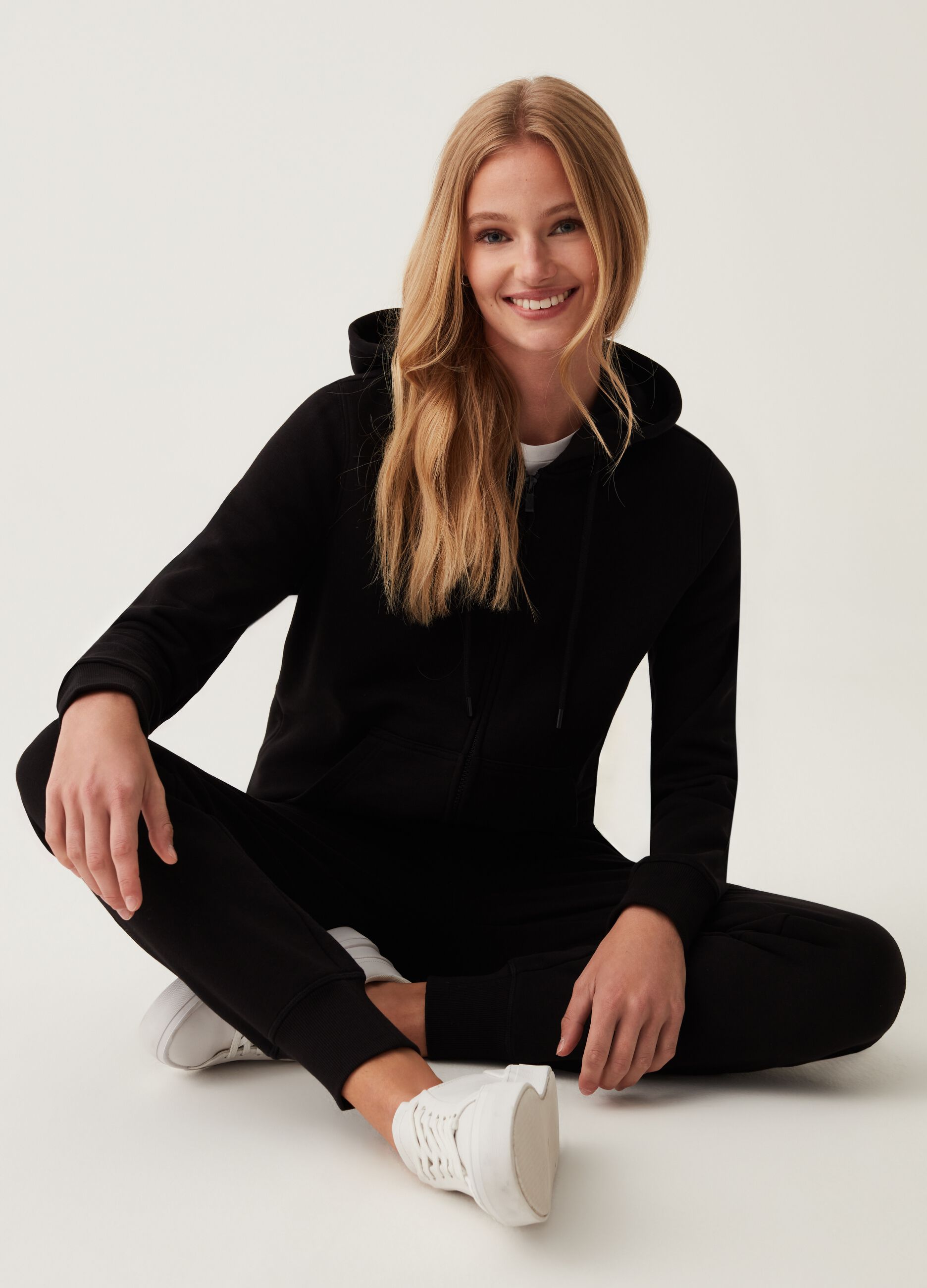 Full-zip in French Terry con cappuccio