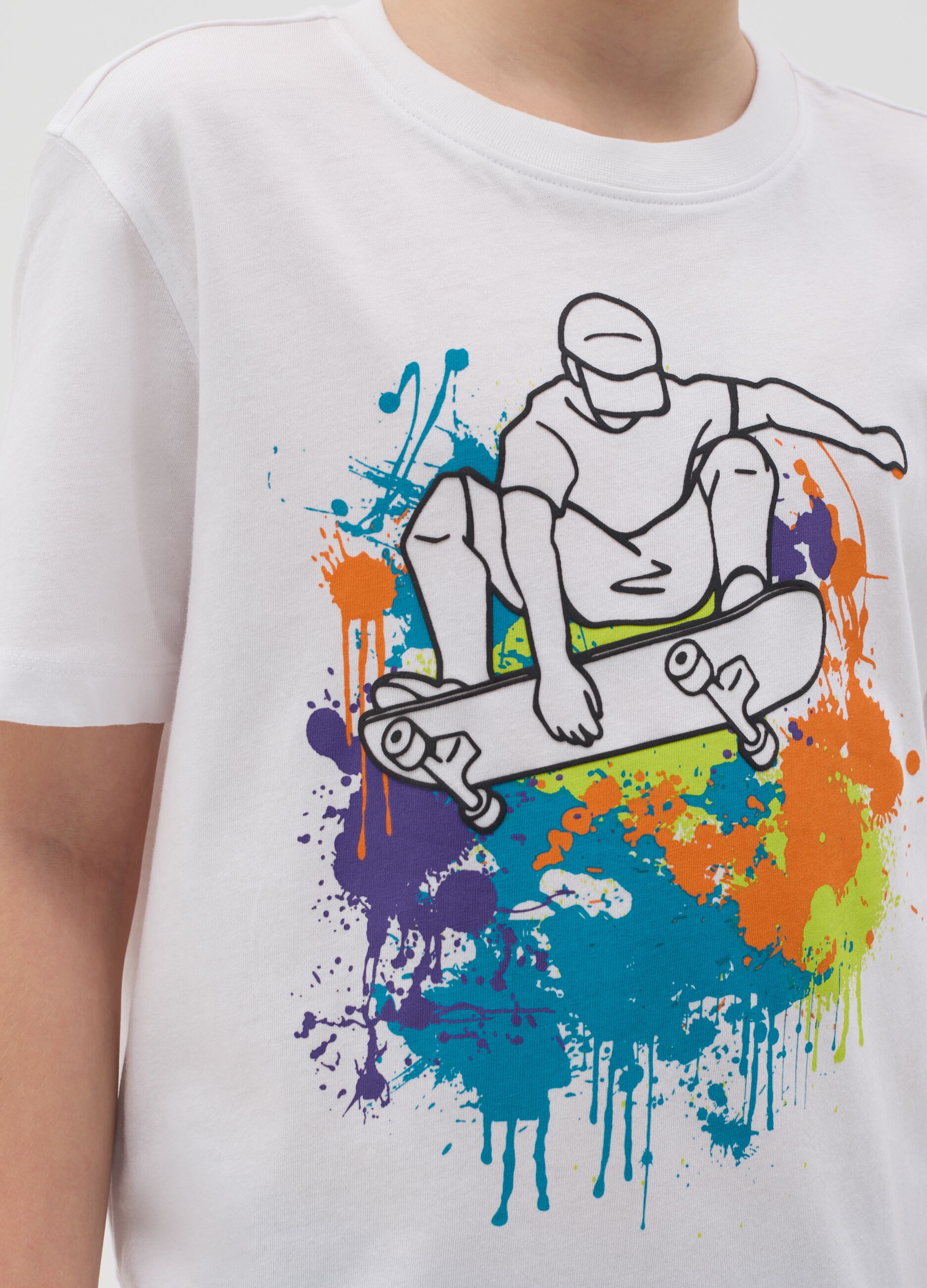 Cotton T-shirt with skater boy print