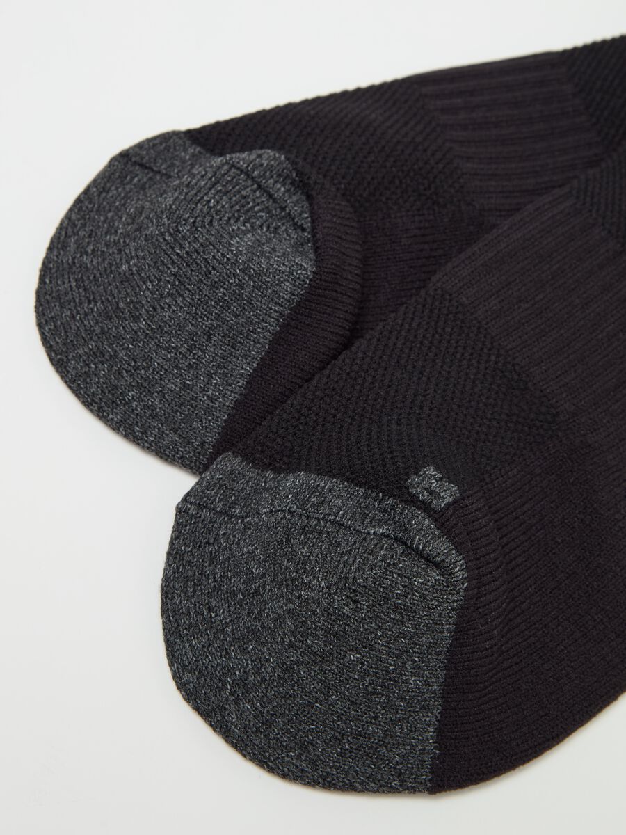 Three-pair pack sneaker liners with contrasting details_2