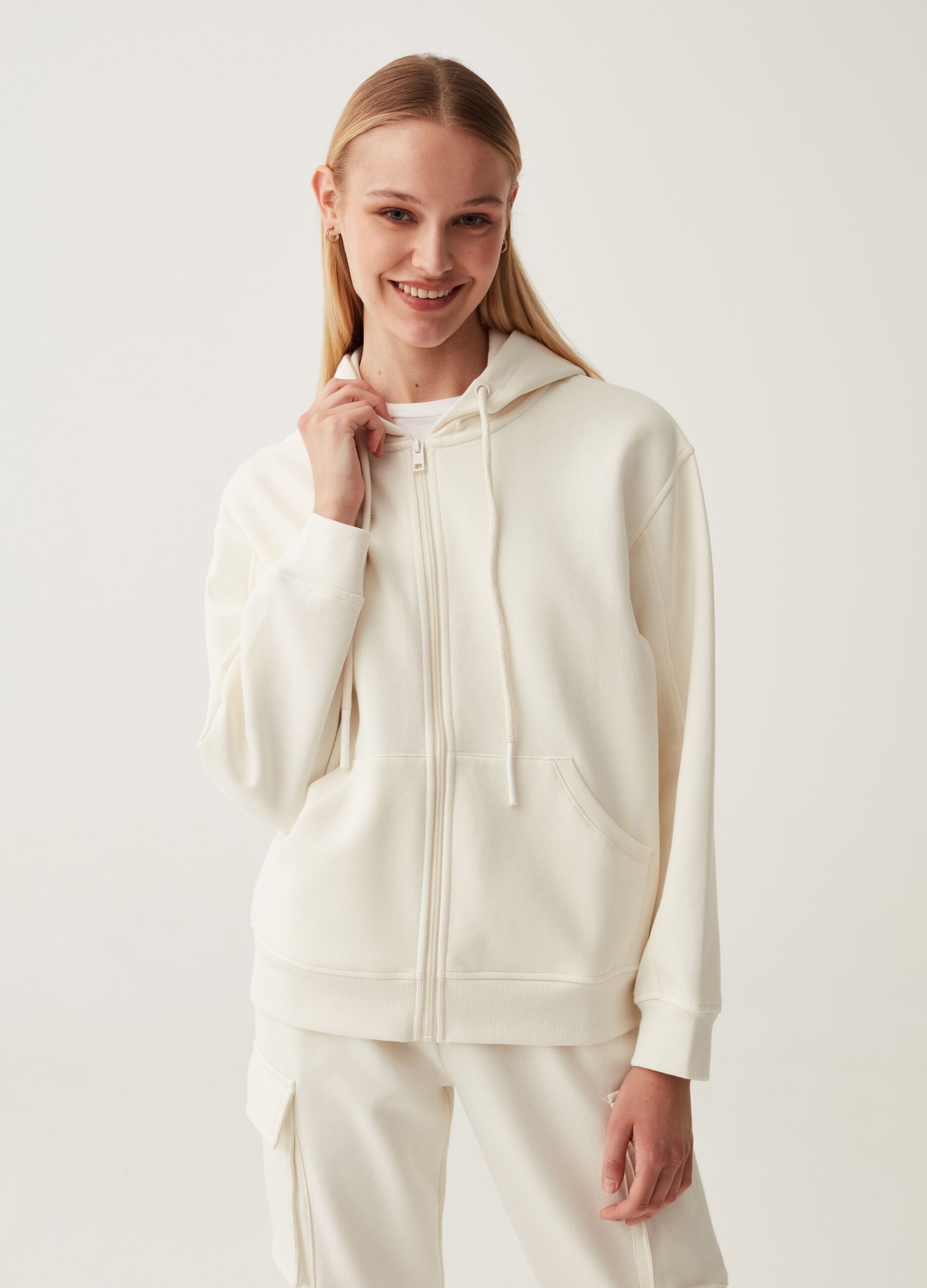 Full-zip in felpa con cappuccio_0