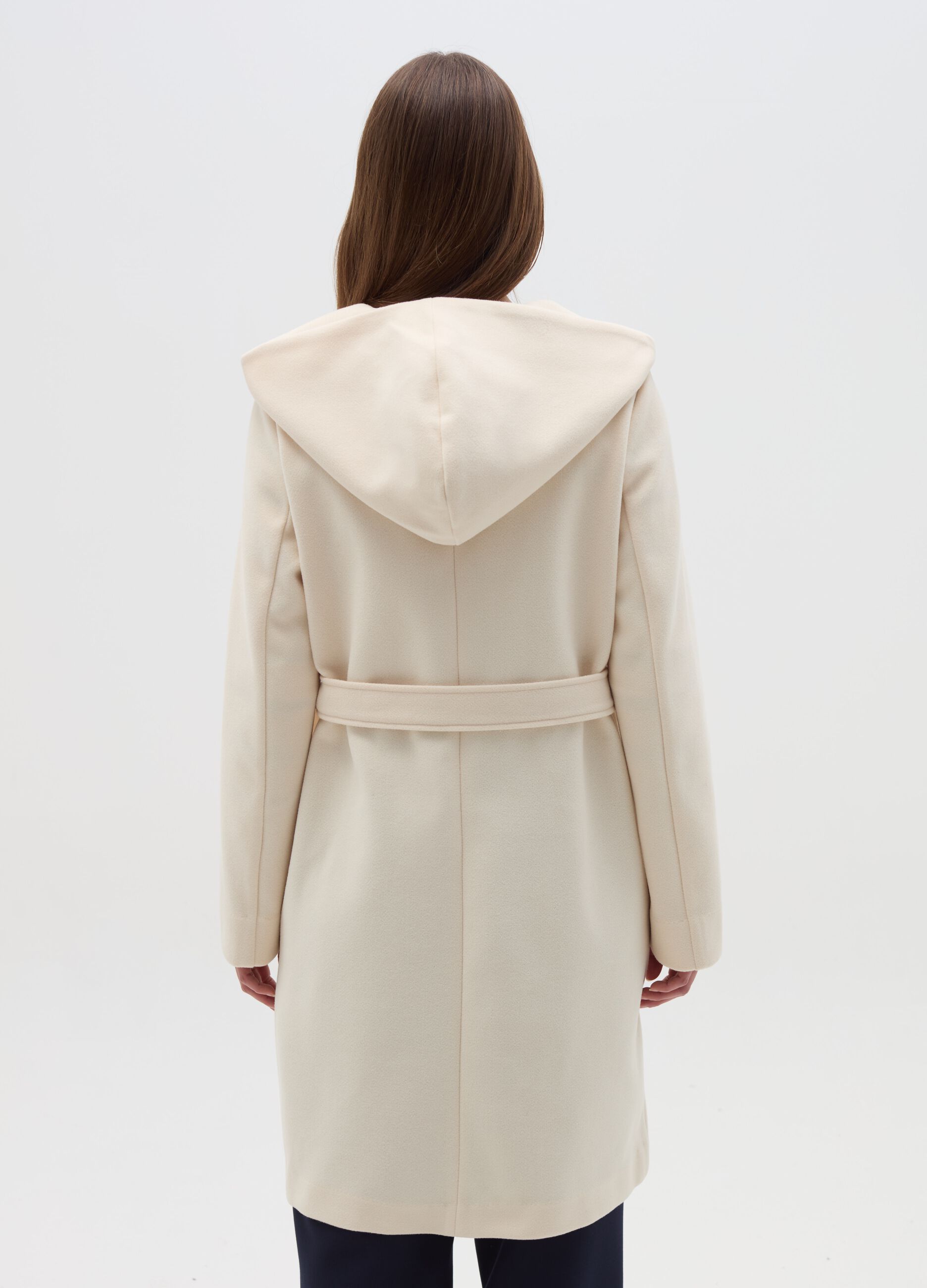 Coat in soft fabric with hood
