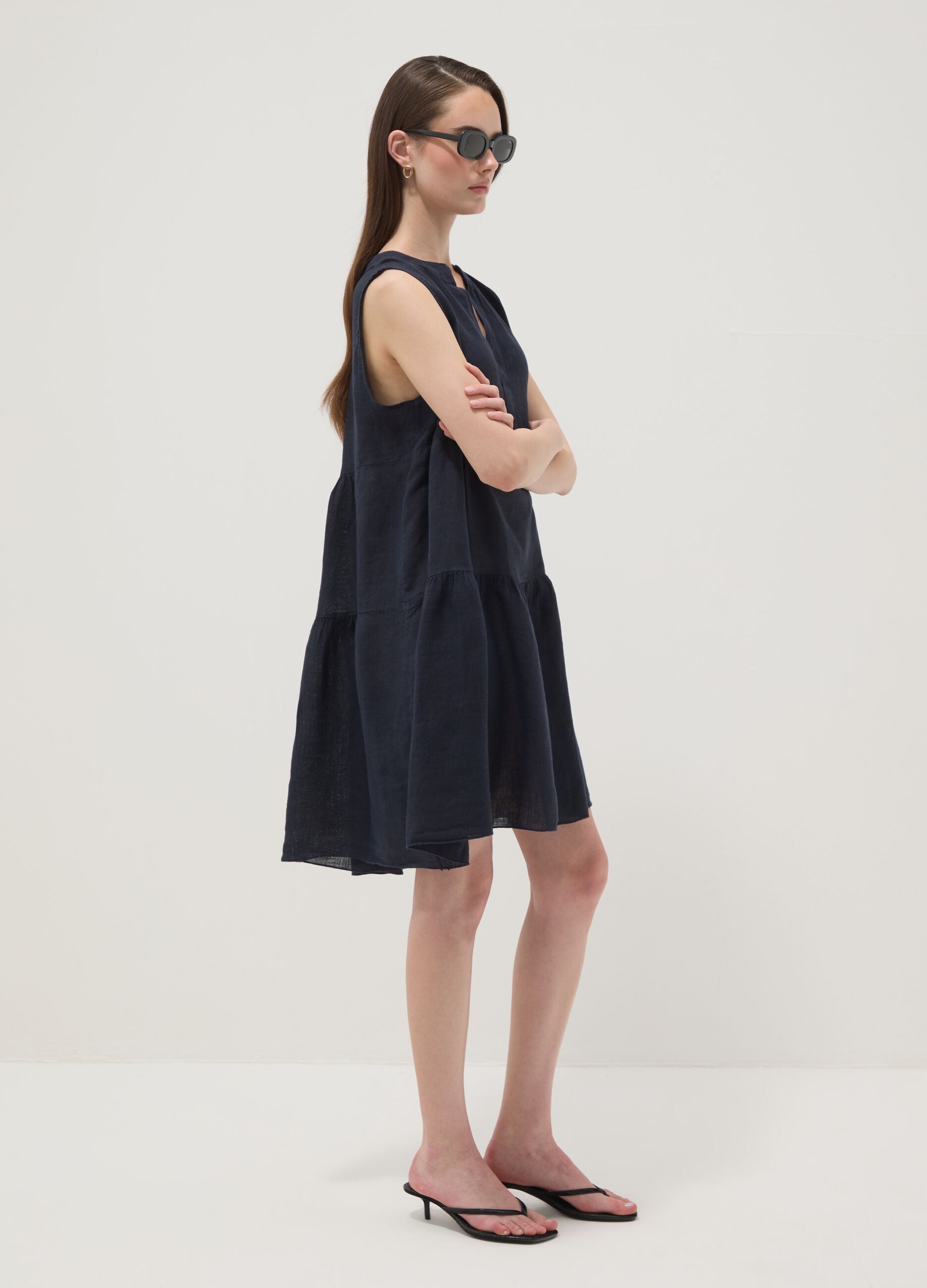 Blue sleeveless pure linen dress, regular fit