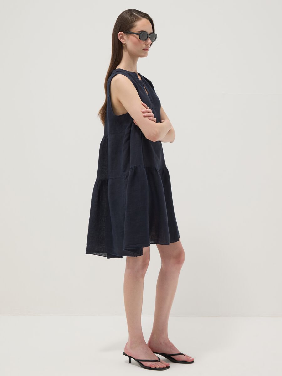 Abito blu smanicato in puro lino regular fit_1