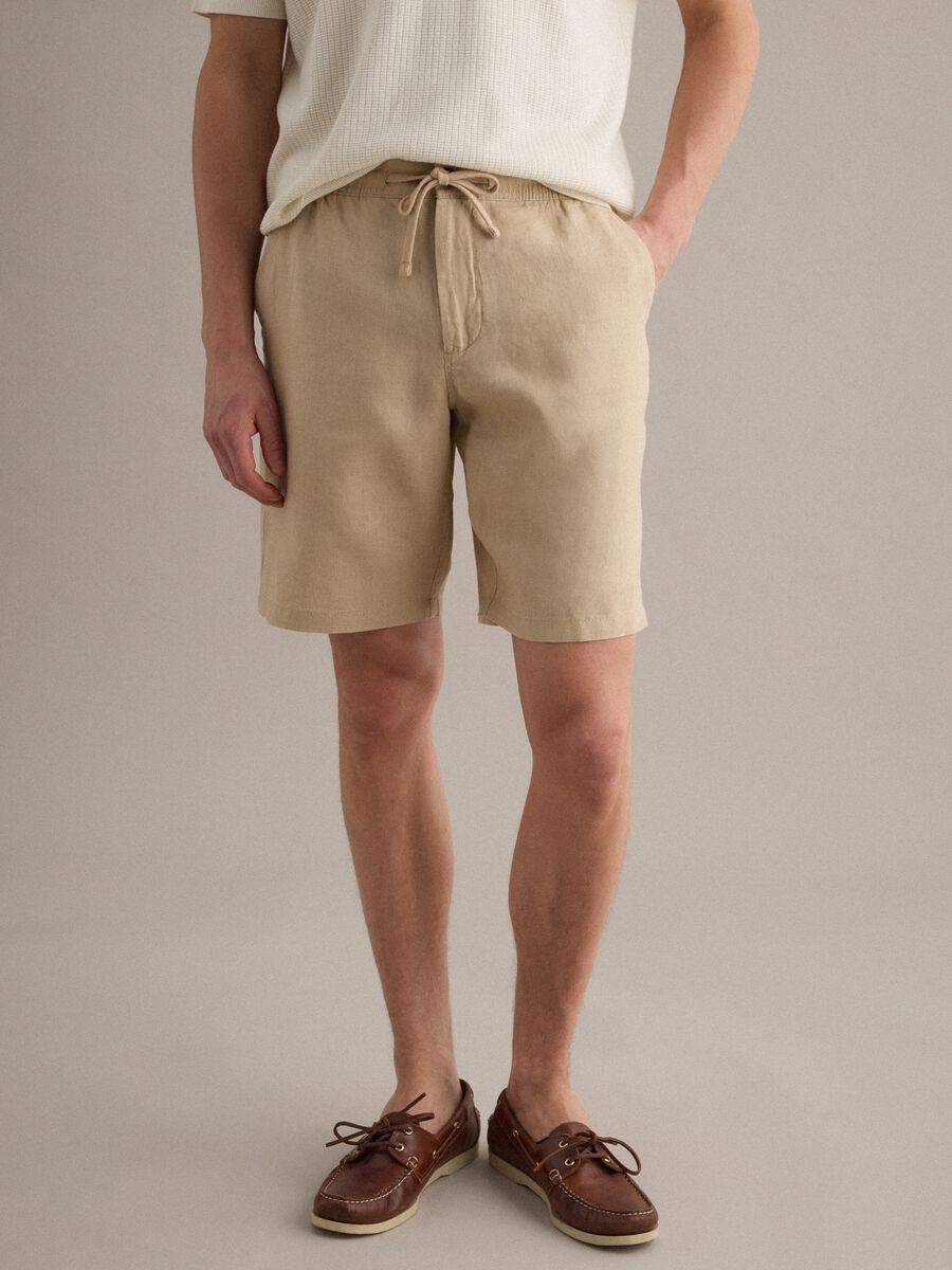 Bermuda beige in puro lino con vita elasticizzata_2
