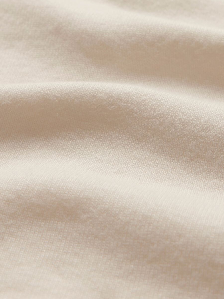 Long-sleeved T-shirt with mock neck_3