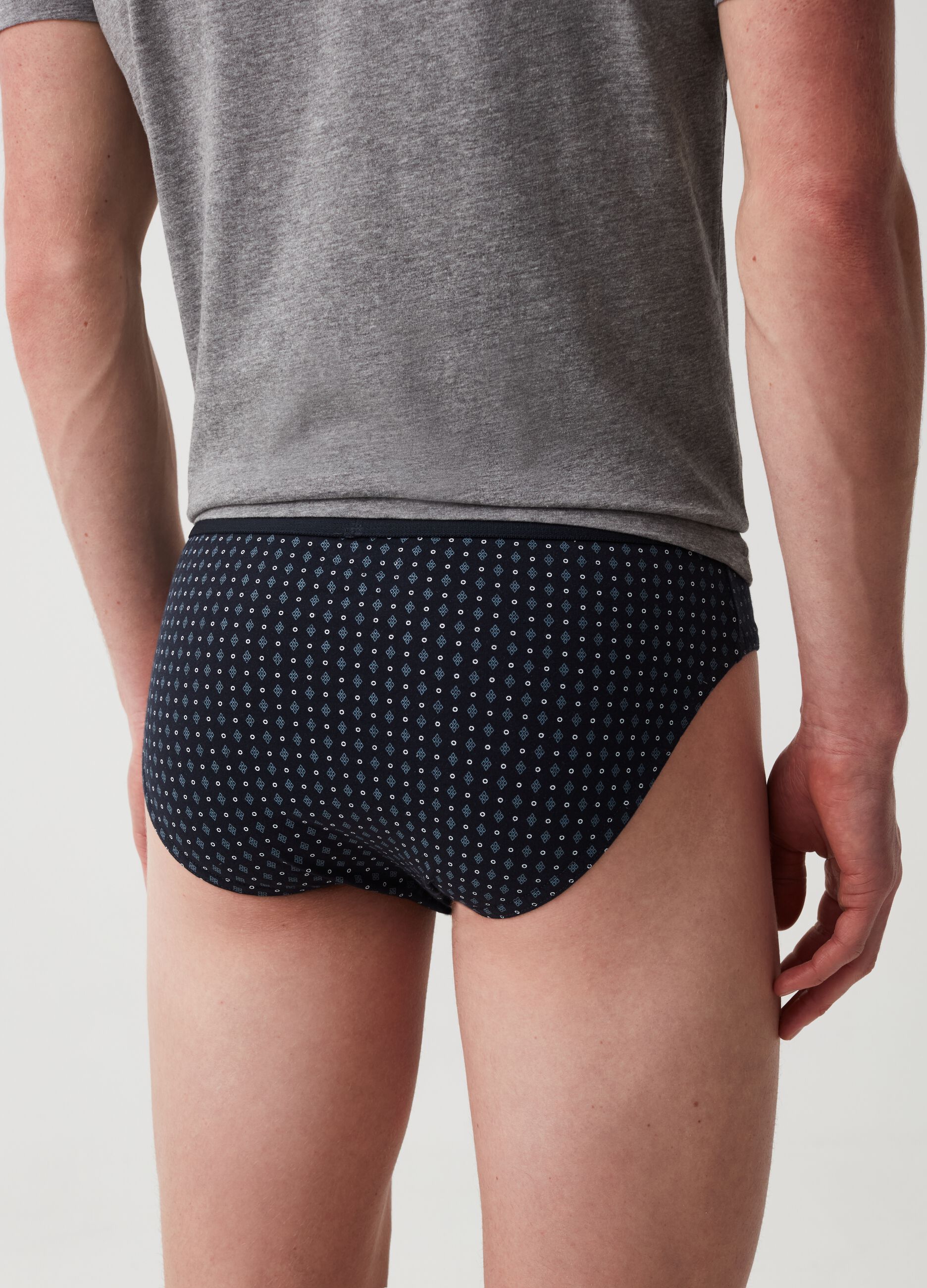 Five-pack micro patterned briefs