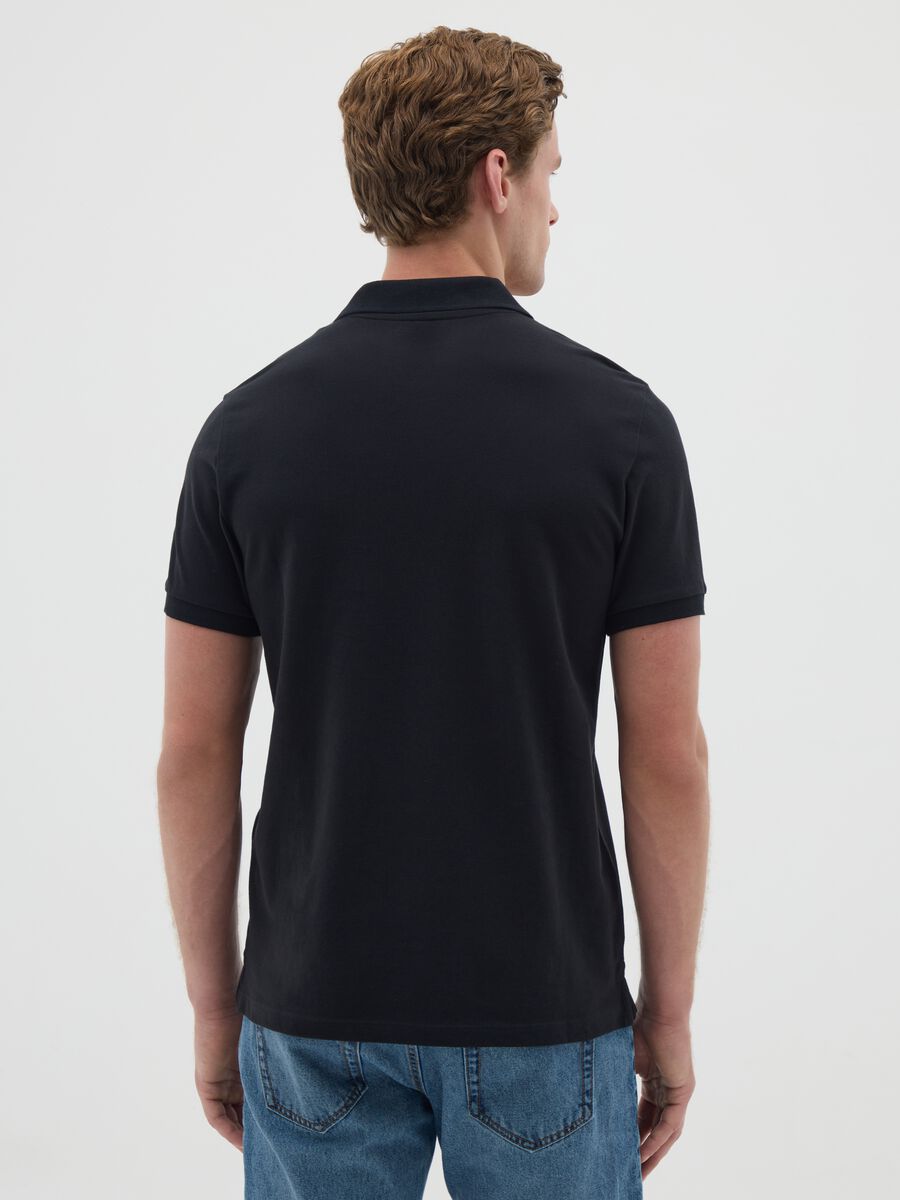 Polo da uomo in puro cotone nero regular fit_3