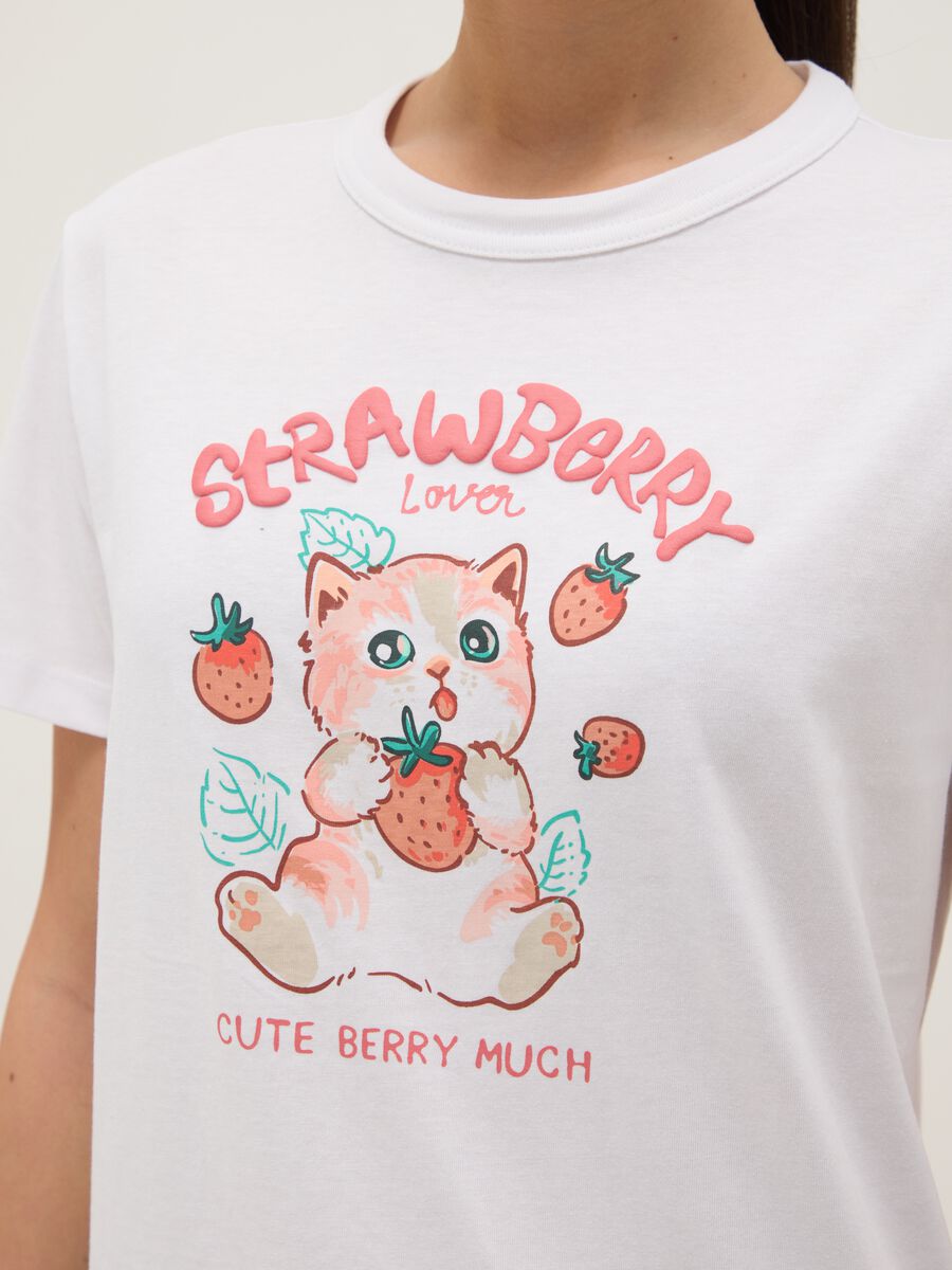 White pure cotton T-shirt regular fit with cat and strawberries print_3