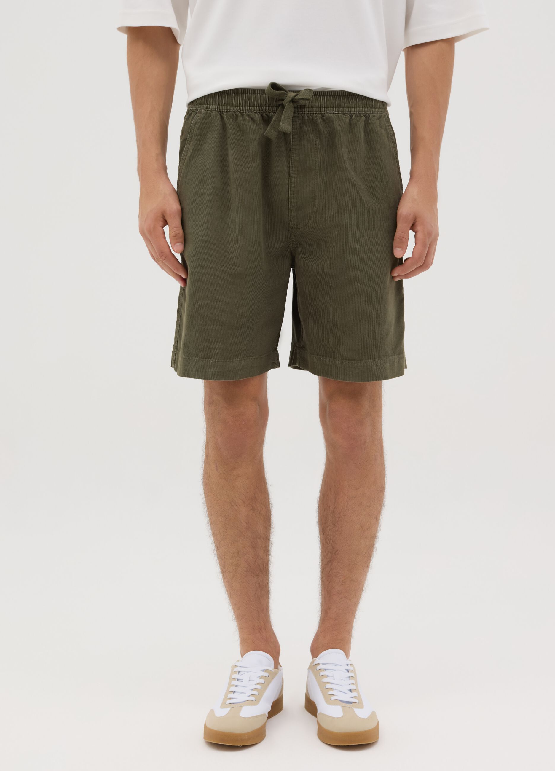 Green corduroy shorts in pure cotton