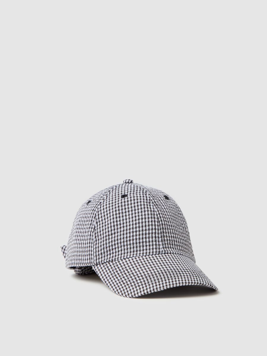 Baseball cap in seersucker with bow_0
