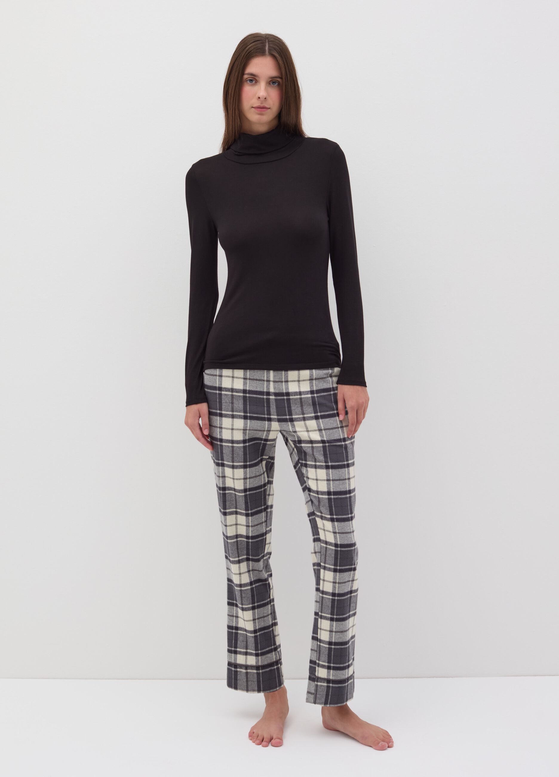 Undershirt with long sleeves in stretch modal