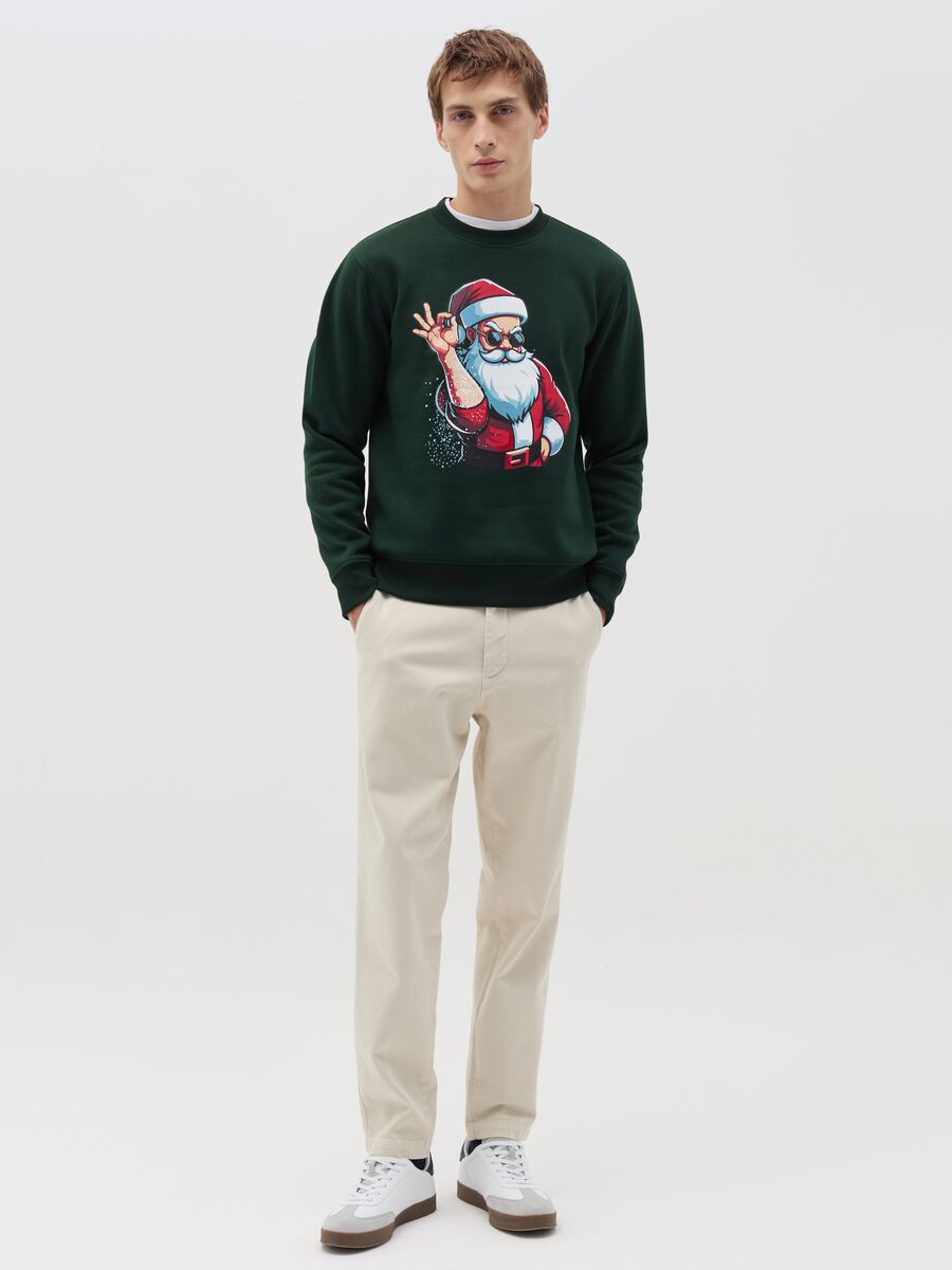Sweatshirt with Father Christmas print round neck_1