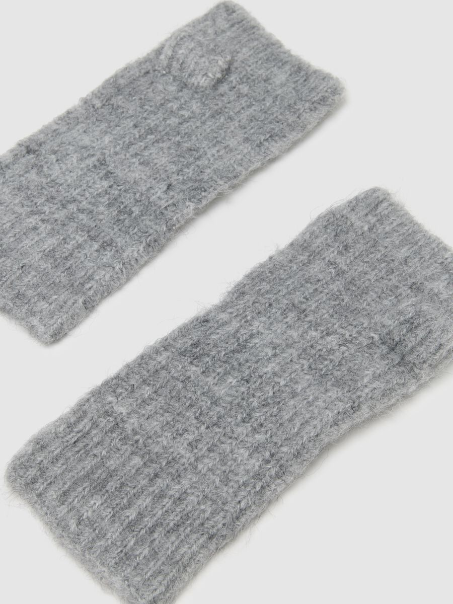 Grey Fingerless Gloves with Sparkles_1