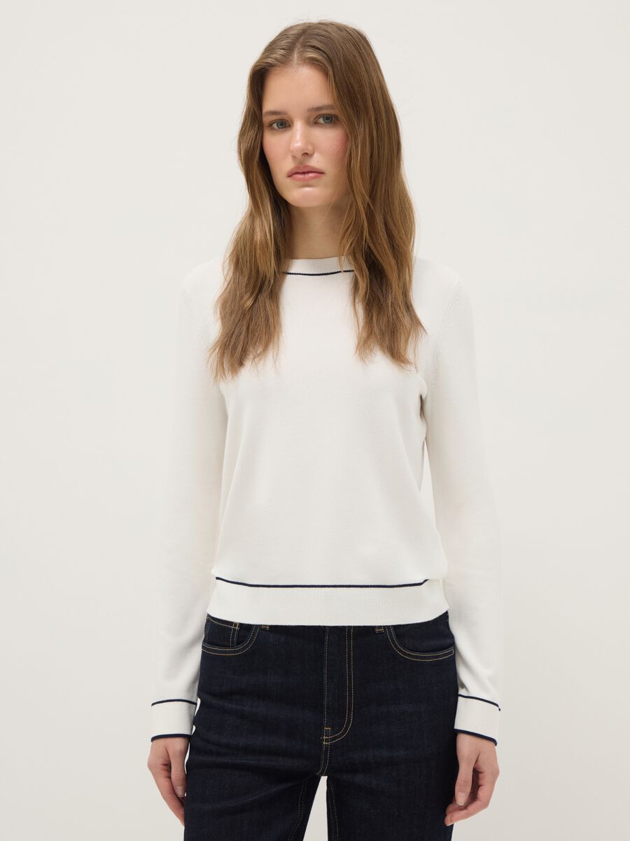 White crew neck sweater regular fit with contrasting details_0