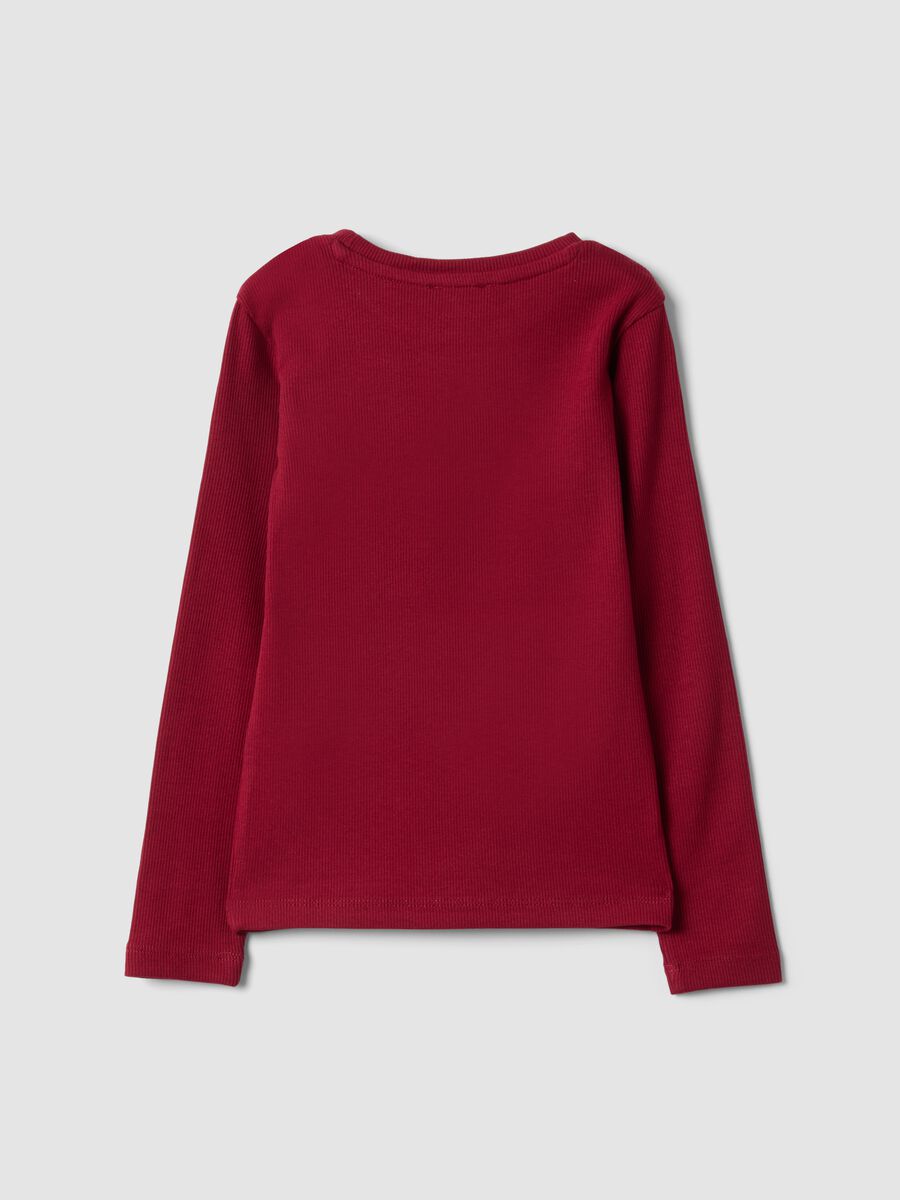 T-shirt rossa in cotone elasticizzato a costine con ricamo orsetto_1
