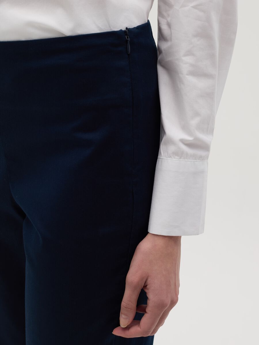 Blue cropped cigarette trousers_2