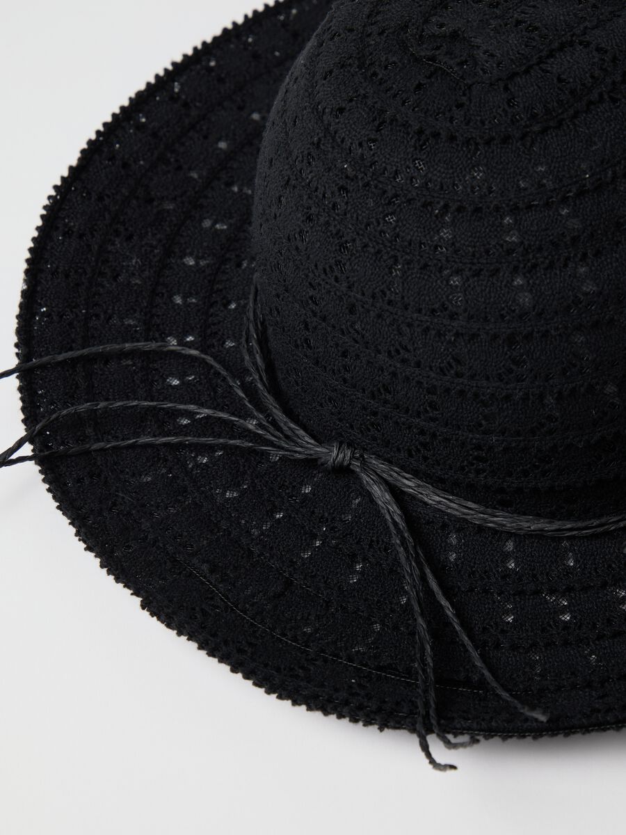 Women's black cotton blend hat with relaxed brim_2