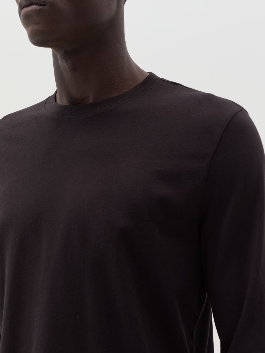 T-shirt girocollo a maniche lunghe_3
