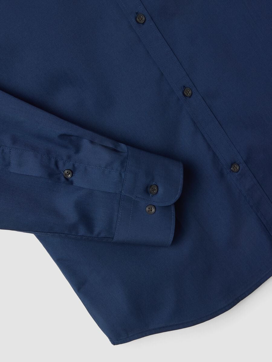 Blue slim-fit shirt with classic collar, easy-iron finish_2