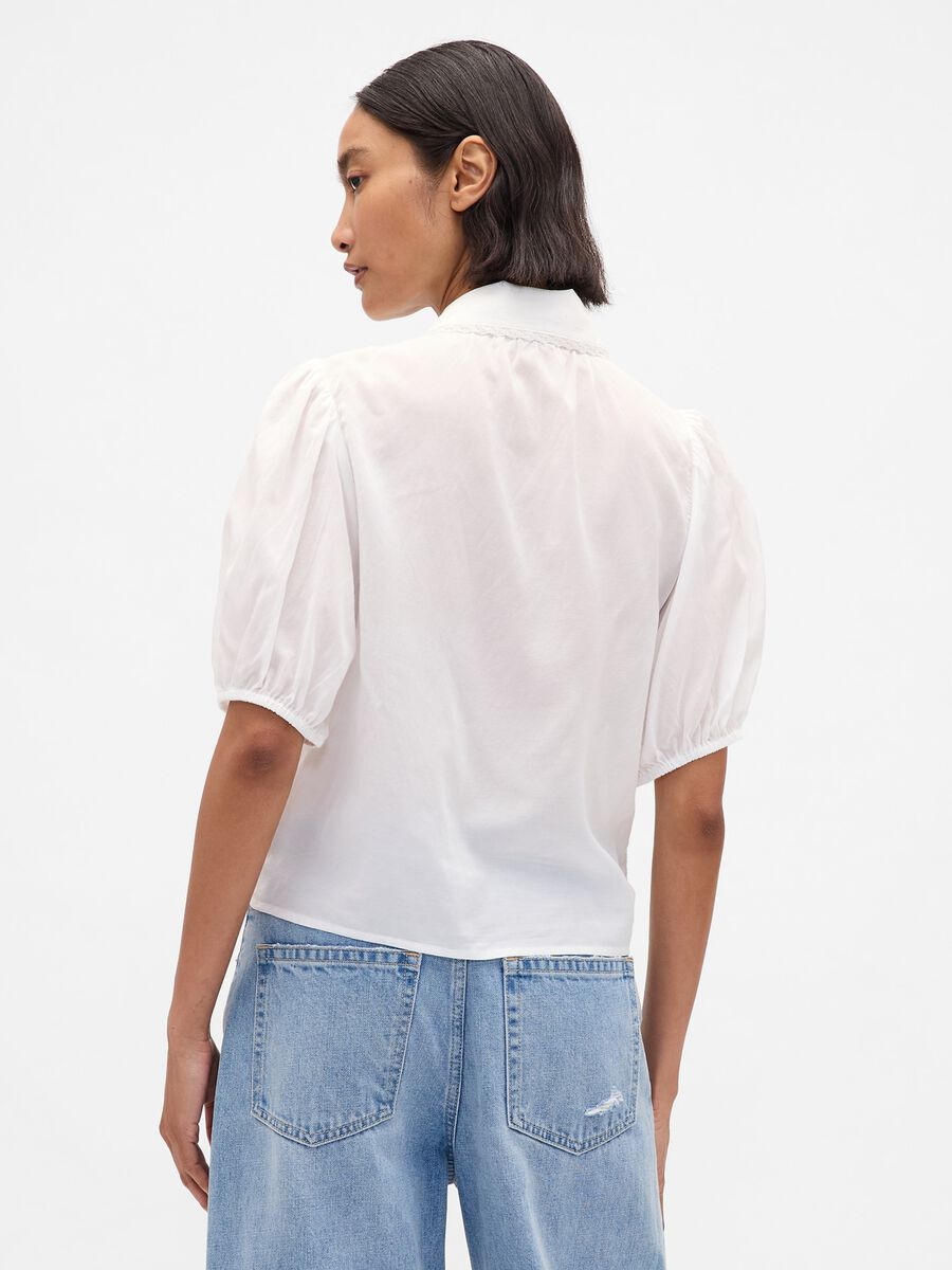 White blouse with short puff sleeves_2