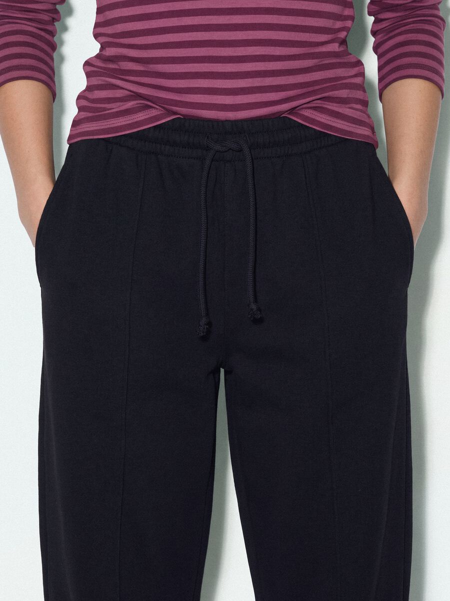 Pantaloni jogger neri in misto cotone con coulisse_2