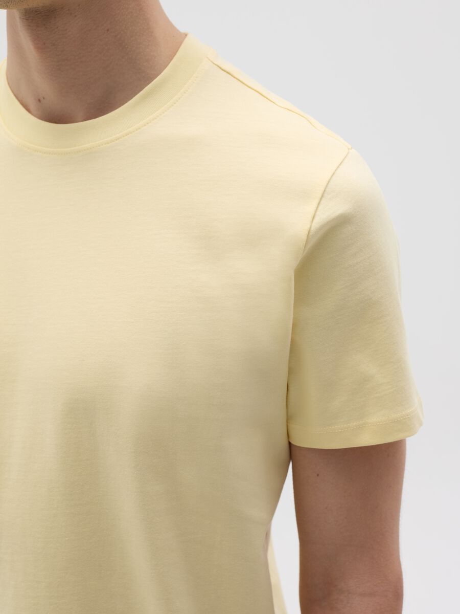 Organic cotton T-shirt with round neck_2