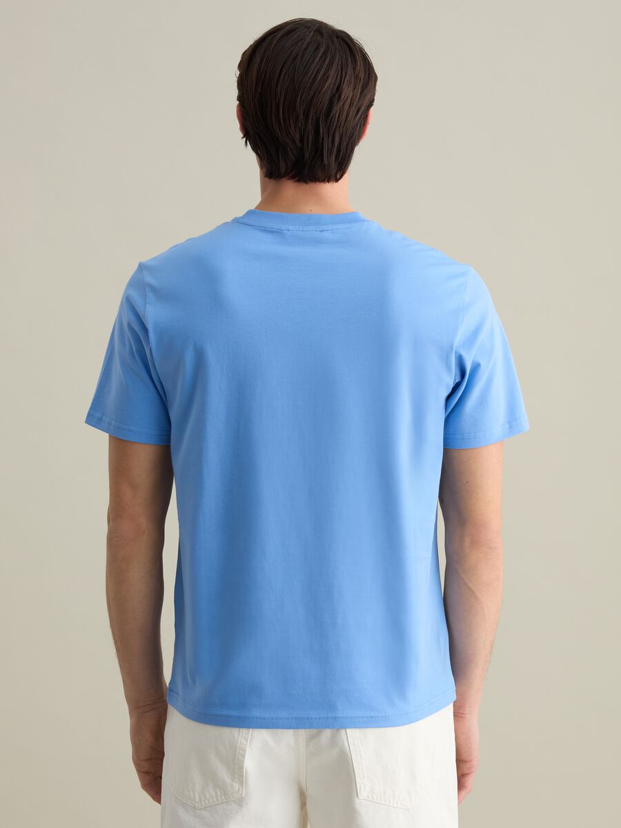 Plain cotton T-shirt with round neck._2