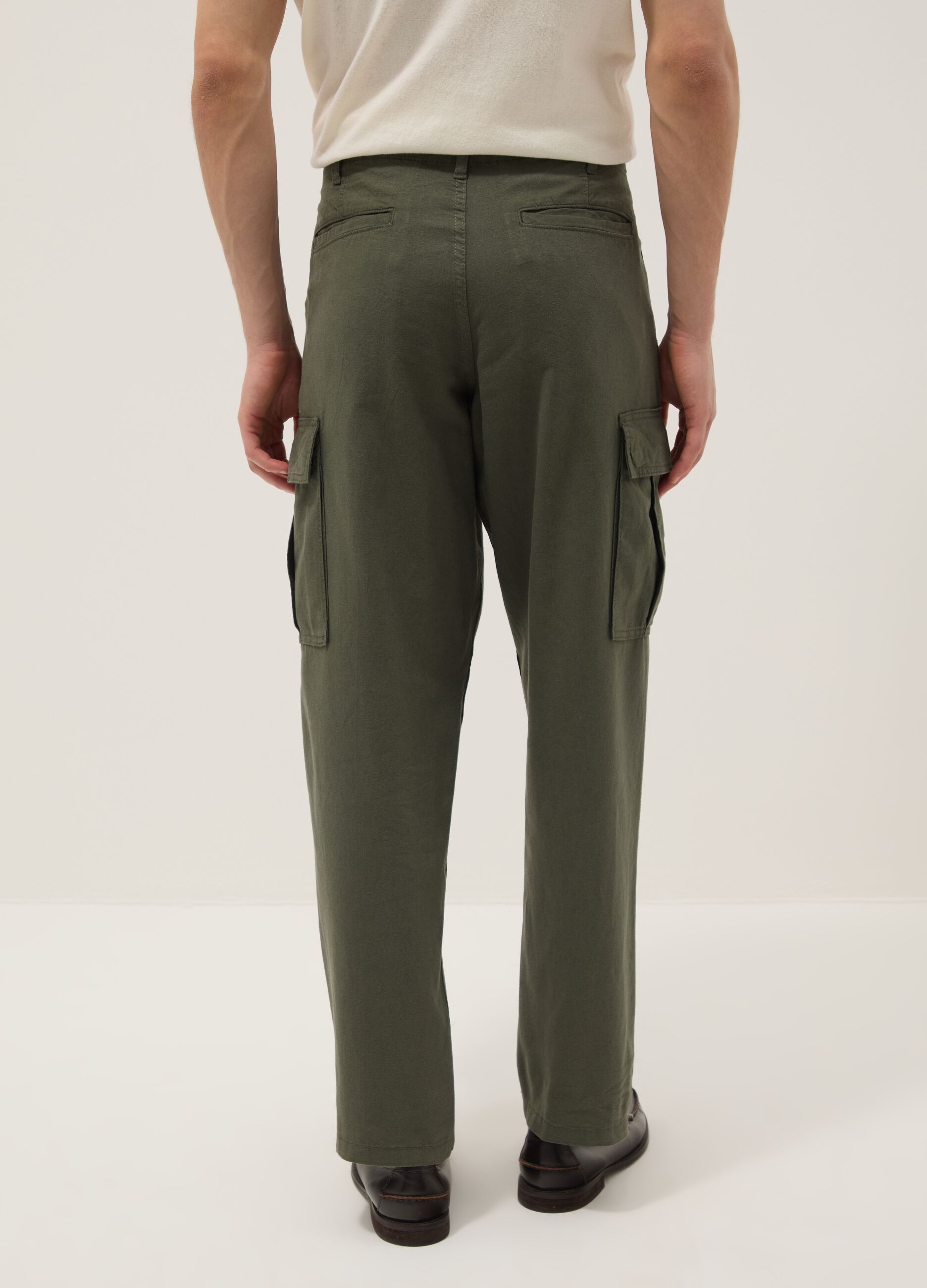 Green regular-fit linen and cotton-blend cargo trousers