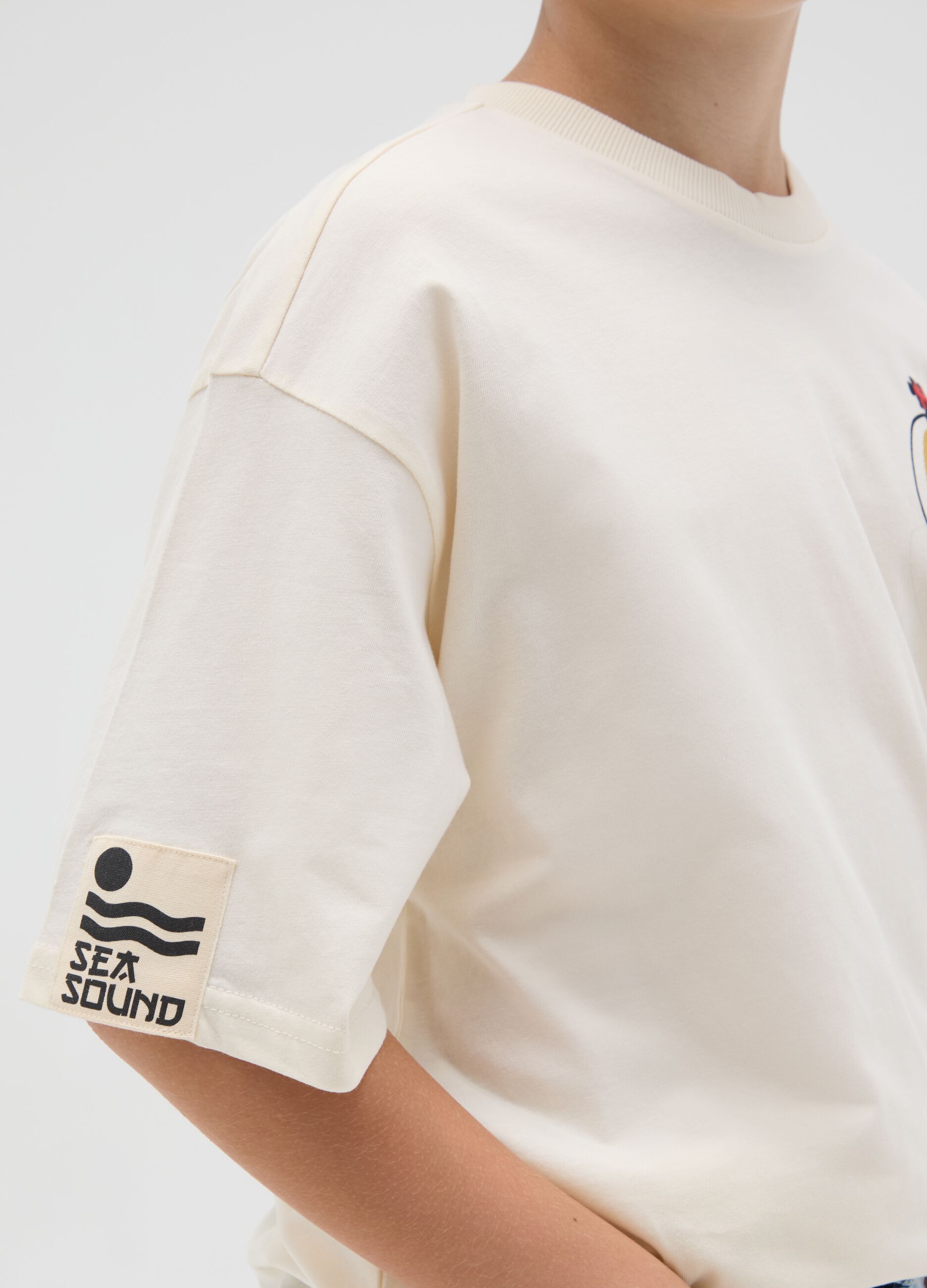 T-shirt da ragazzo in puro cotone beige oversize