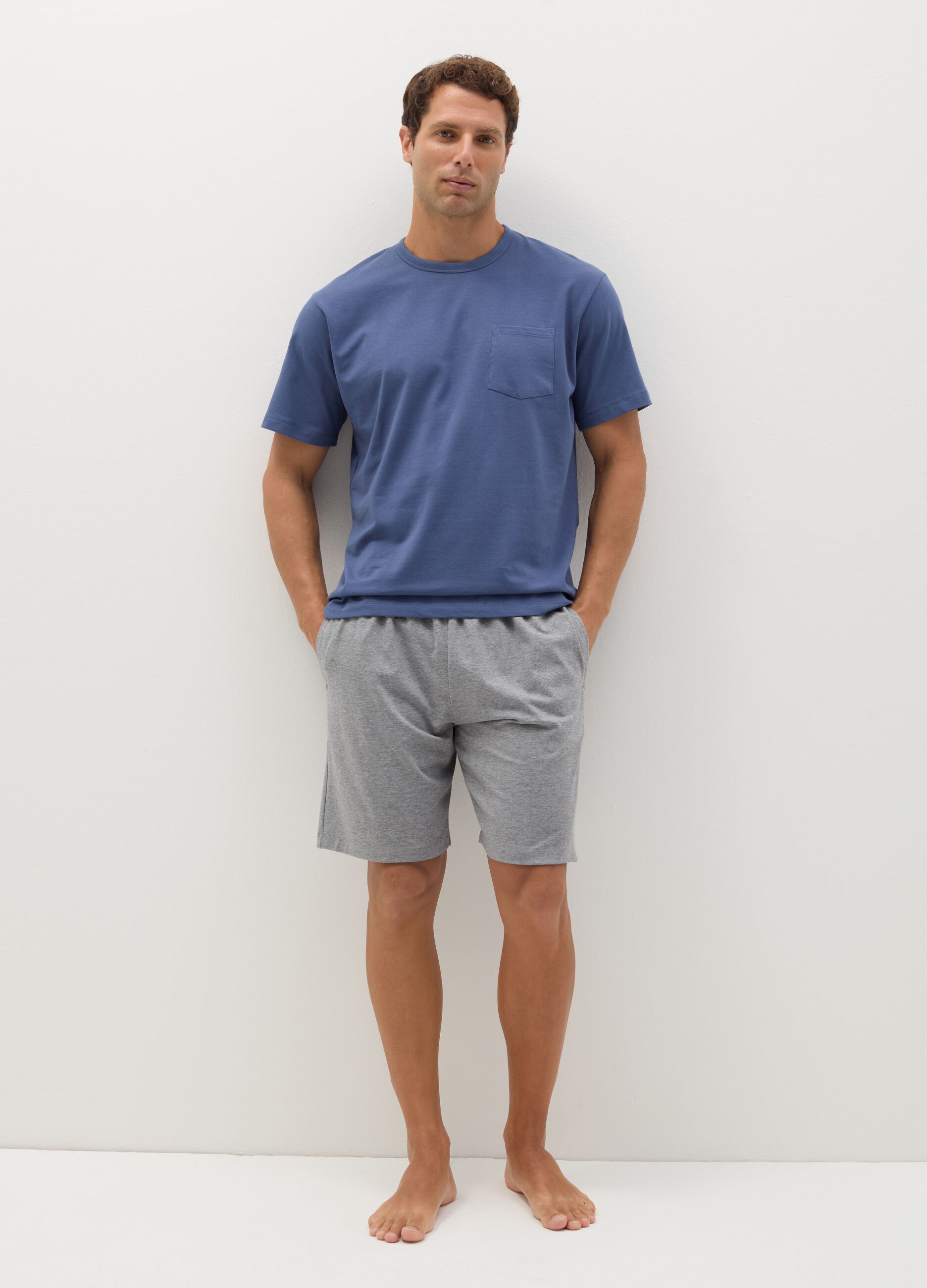 Short pyjamas with T-shirt with pocket