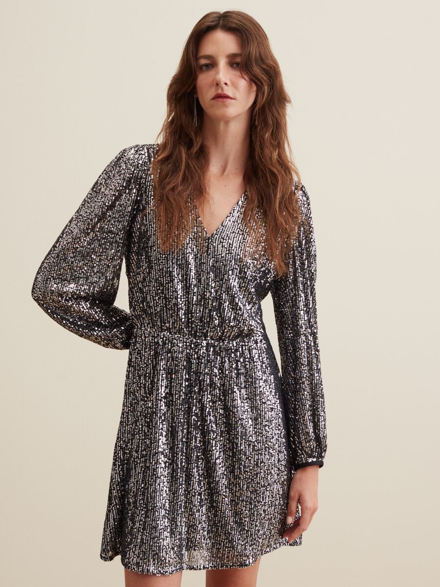 Abito corto con paillettes all-over_1