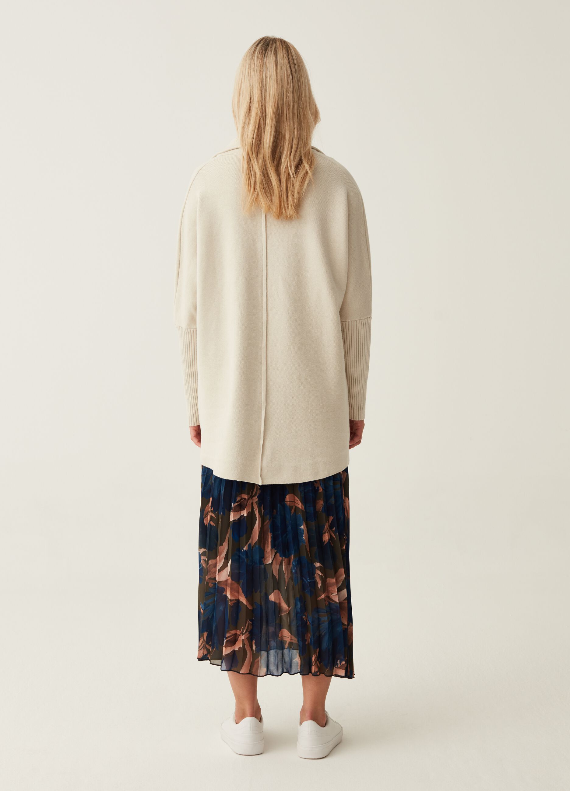 Giacca cardigan con bottone_2