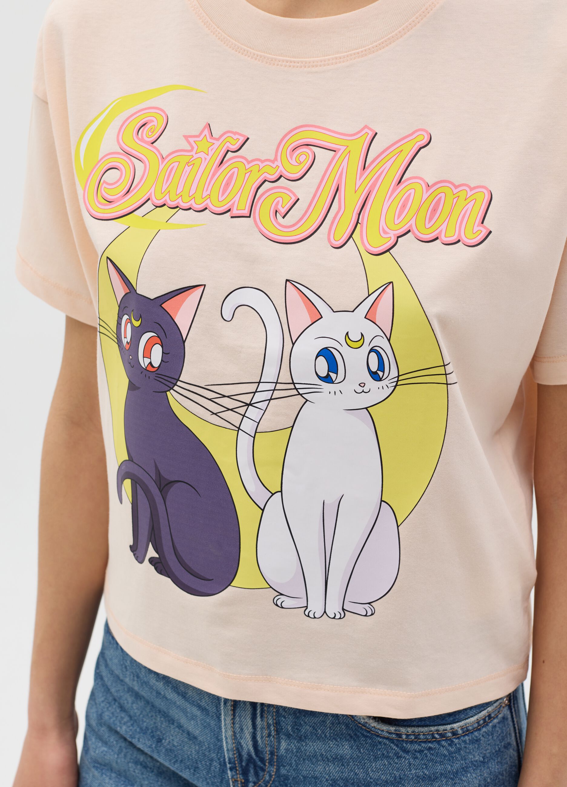 Short-sleeved T-shirt with Sailor Moon print