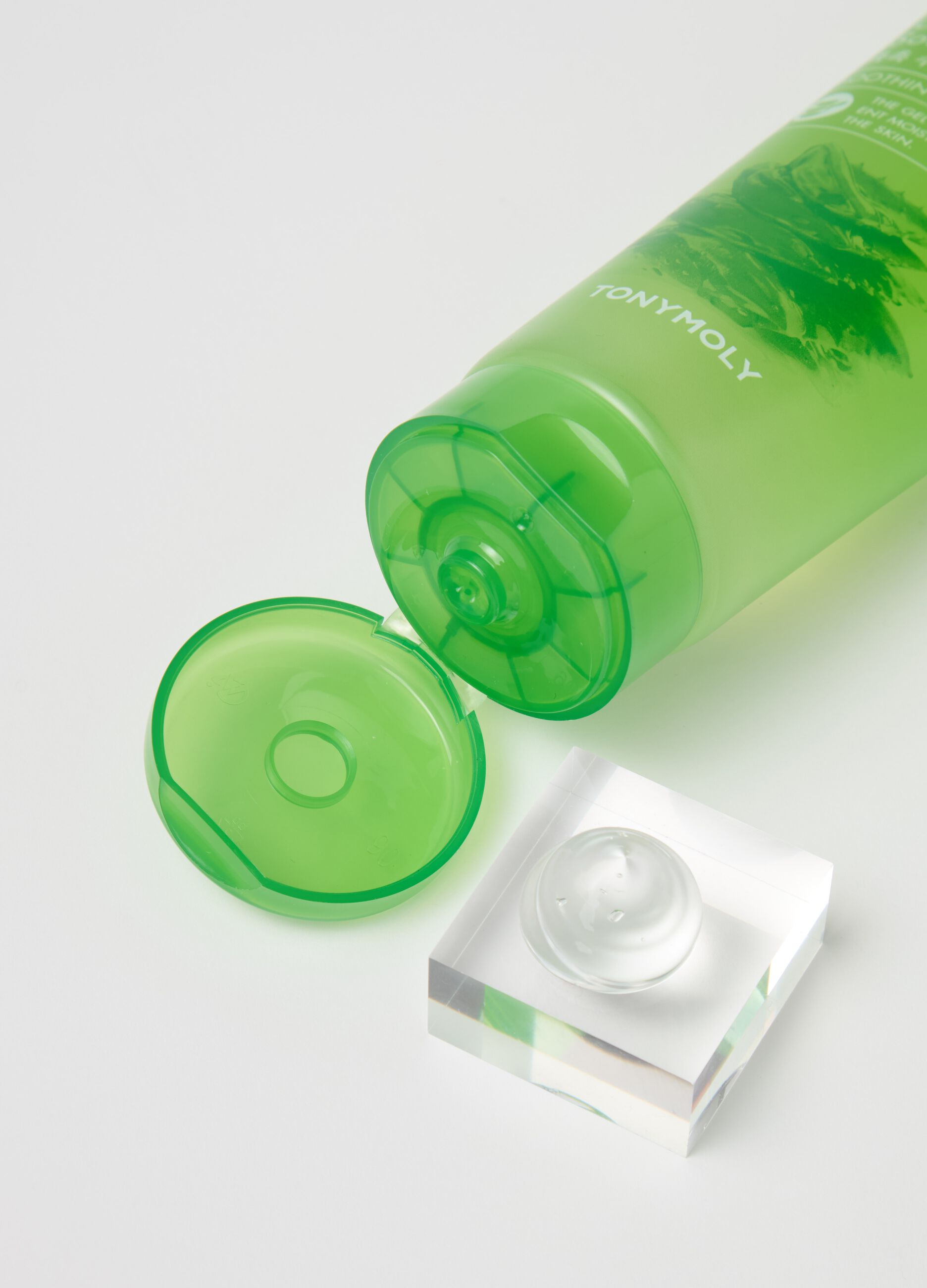 Gel lenitivo contenente il 99% di acqua di foglie di aloe vera - skincare coreana